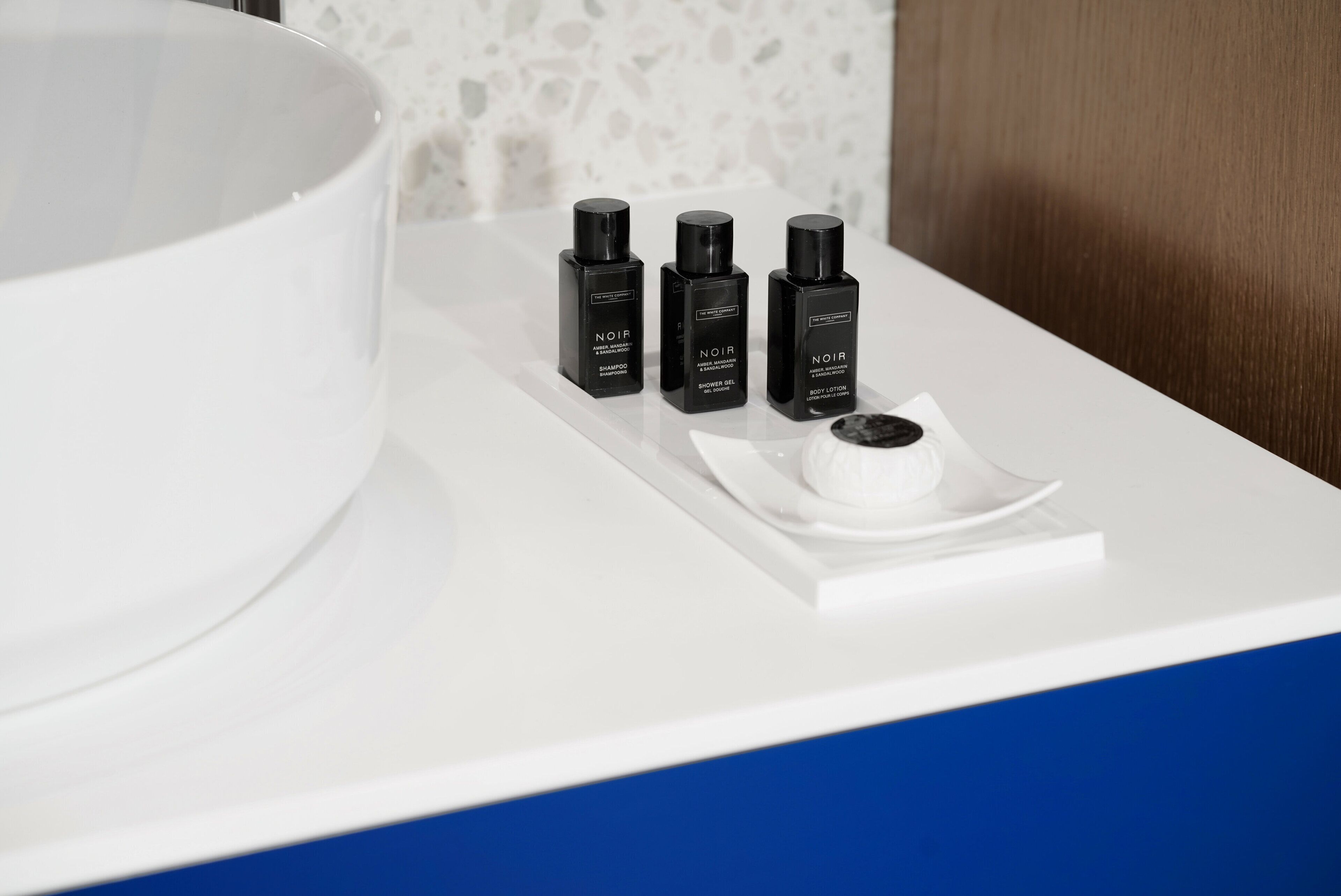 Dominic Smart Luxury Suites - Edition