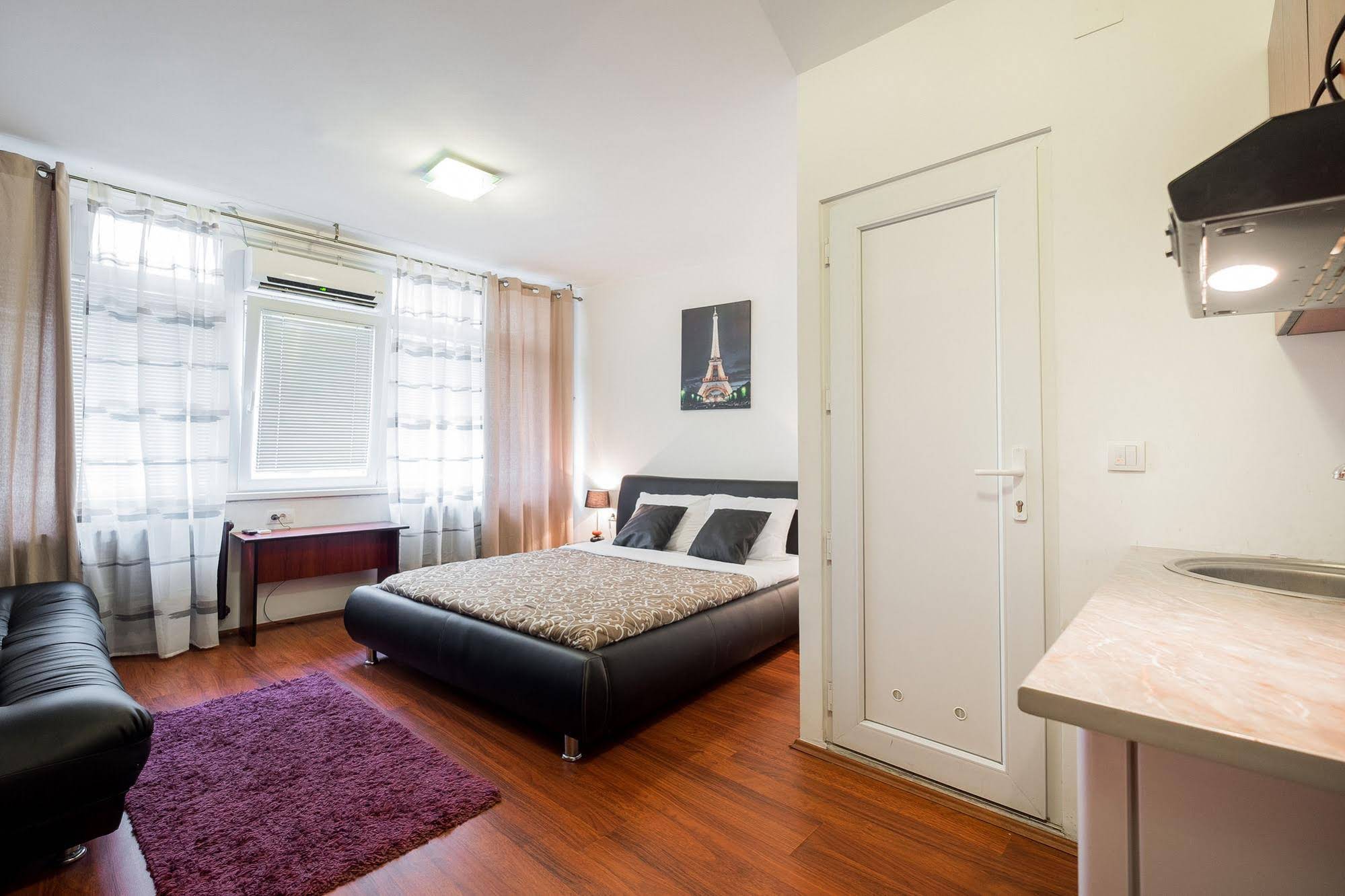 Downtown Apartments Bane