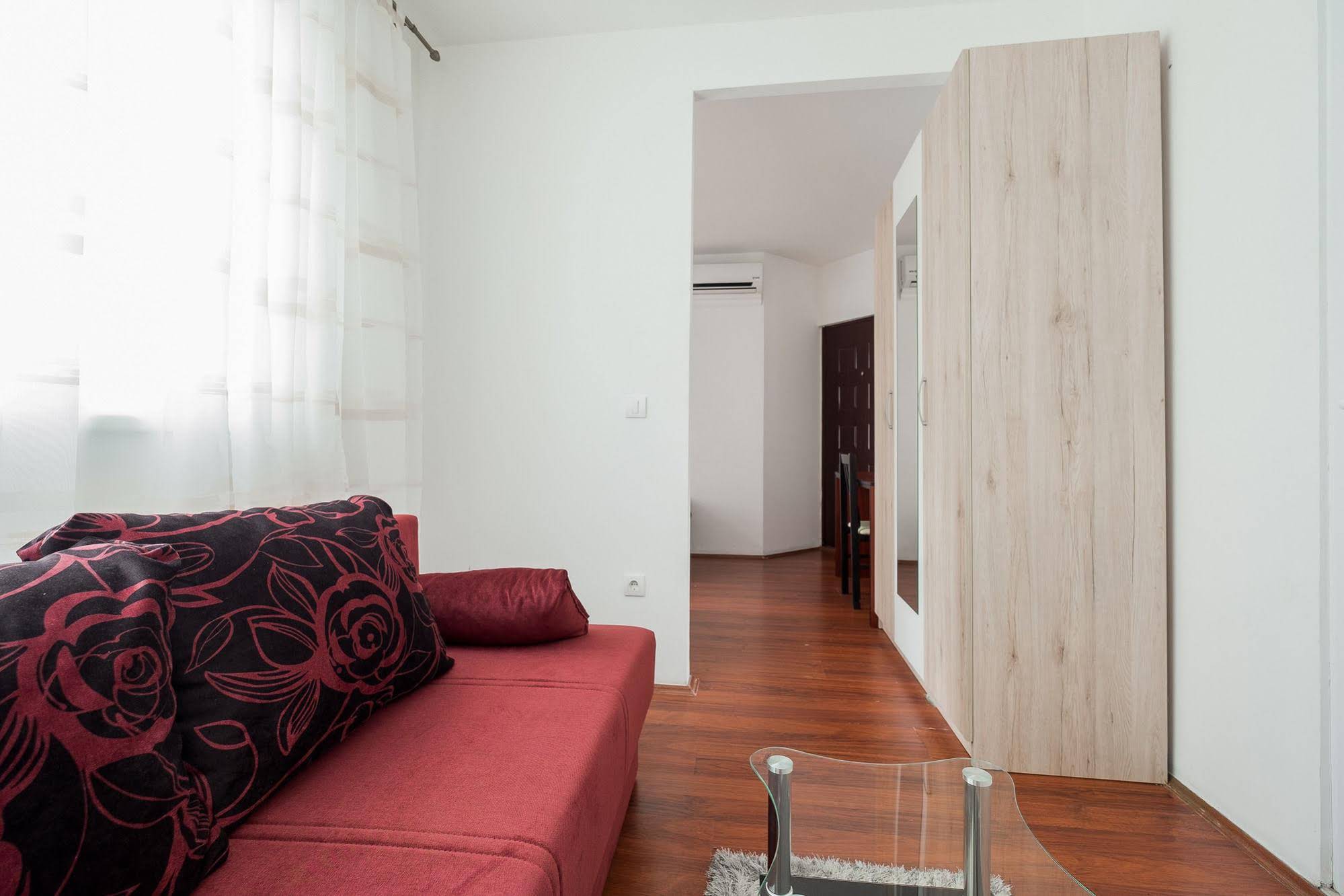 Downtown Apartments Bane