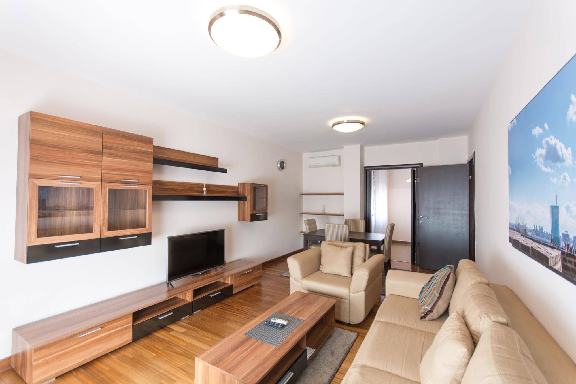 Feel Belgrade Aparthotel