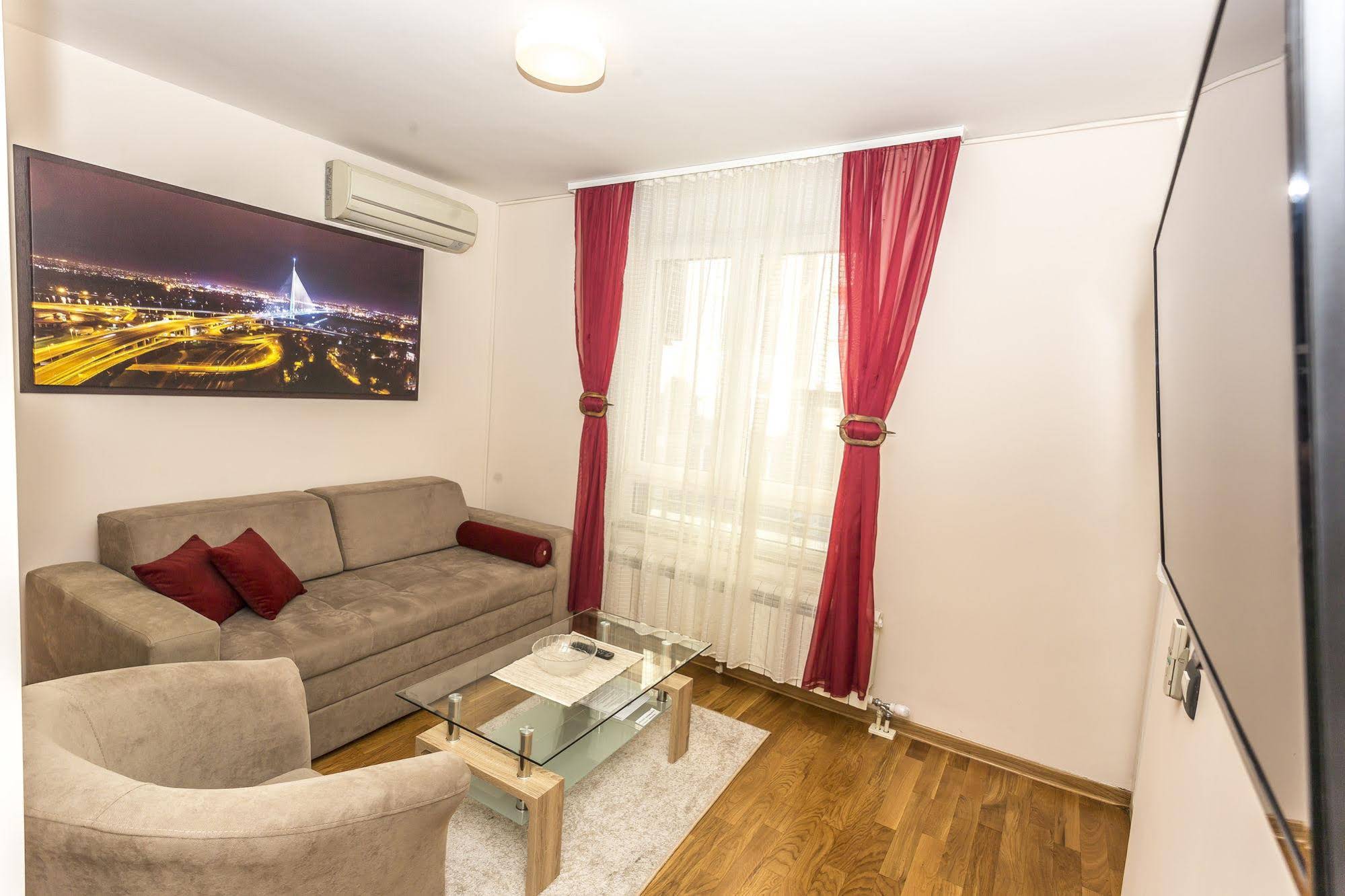 Feel Belgrade Aparthotel