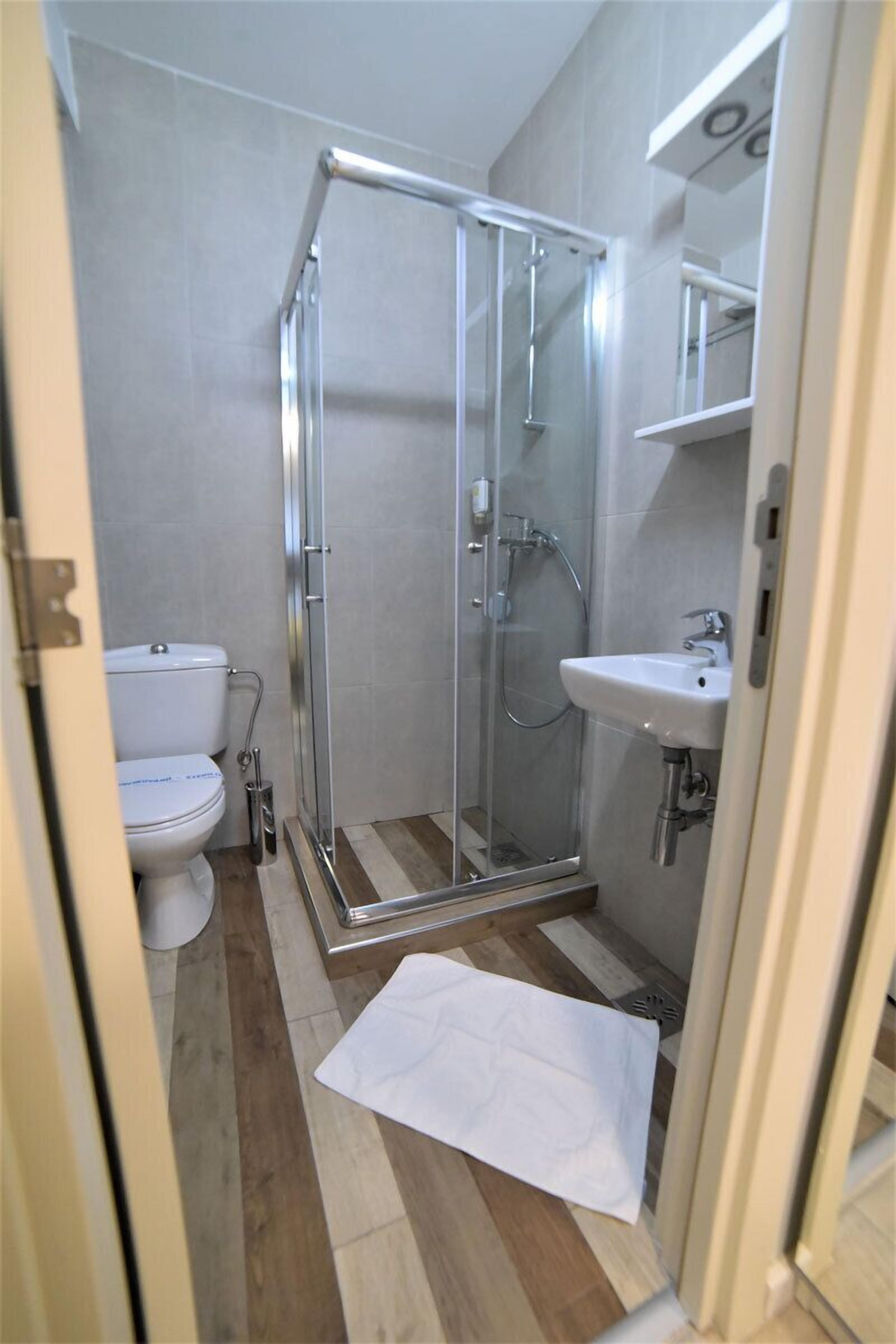 Garni House 46