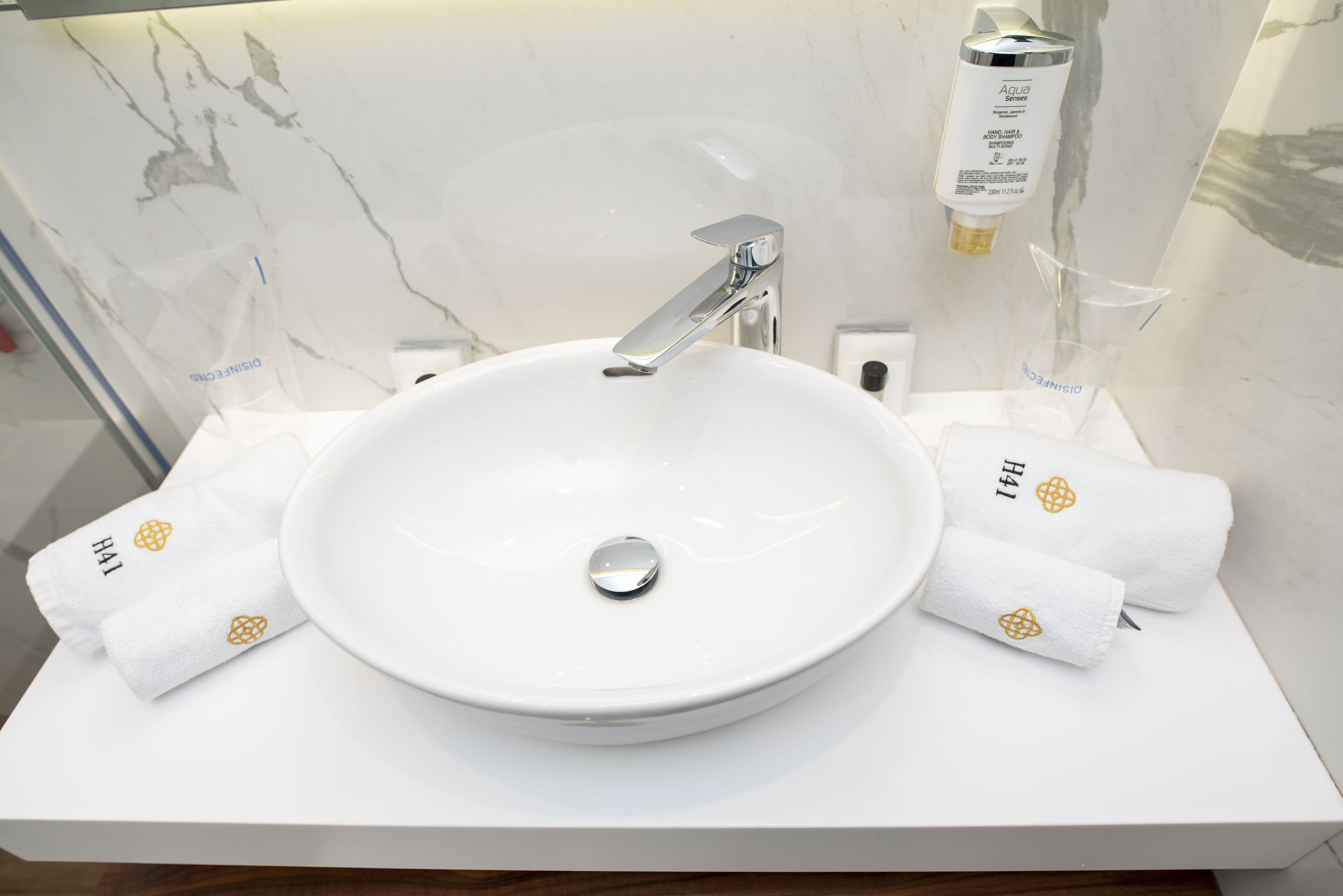 H41 Luxury Suites