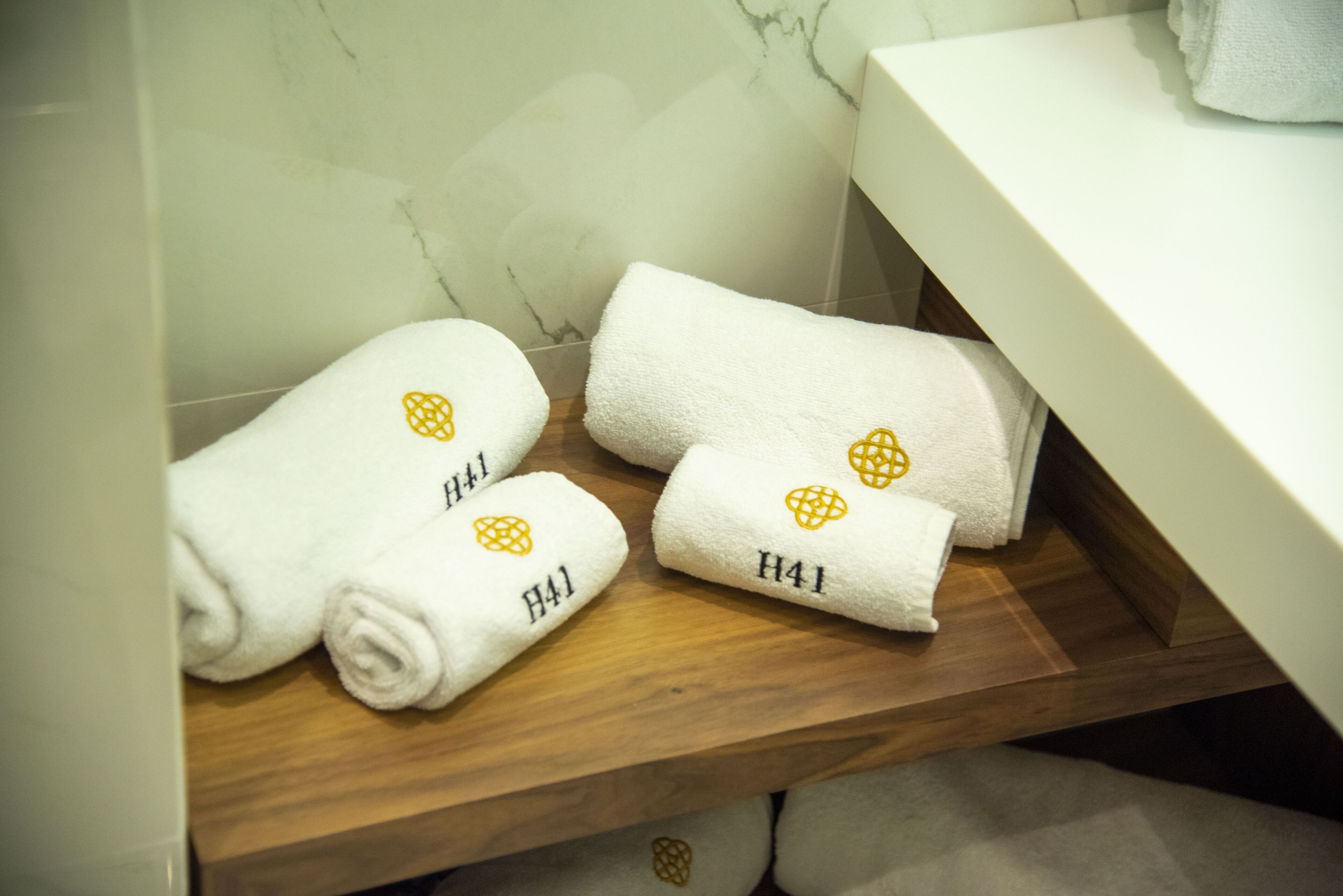 H41 Luxury Suites