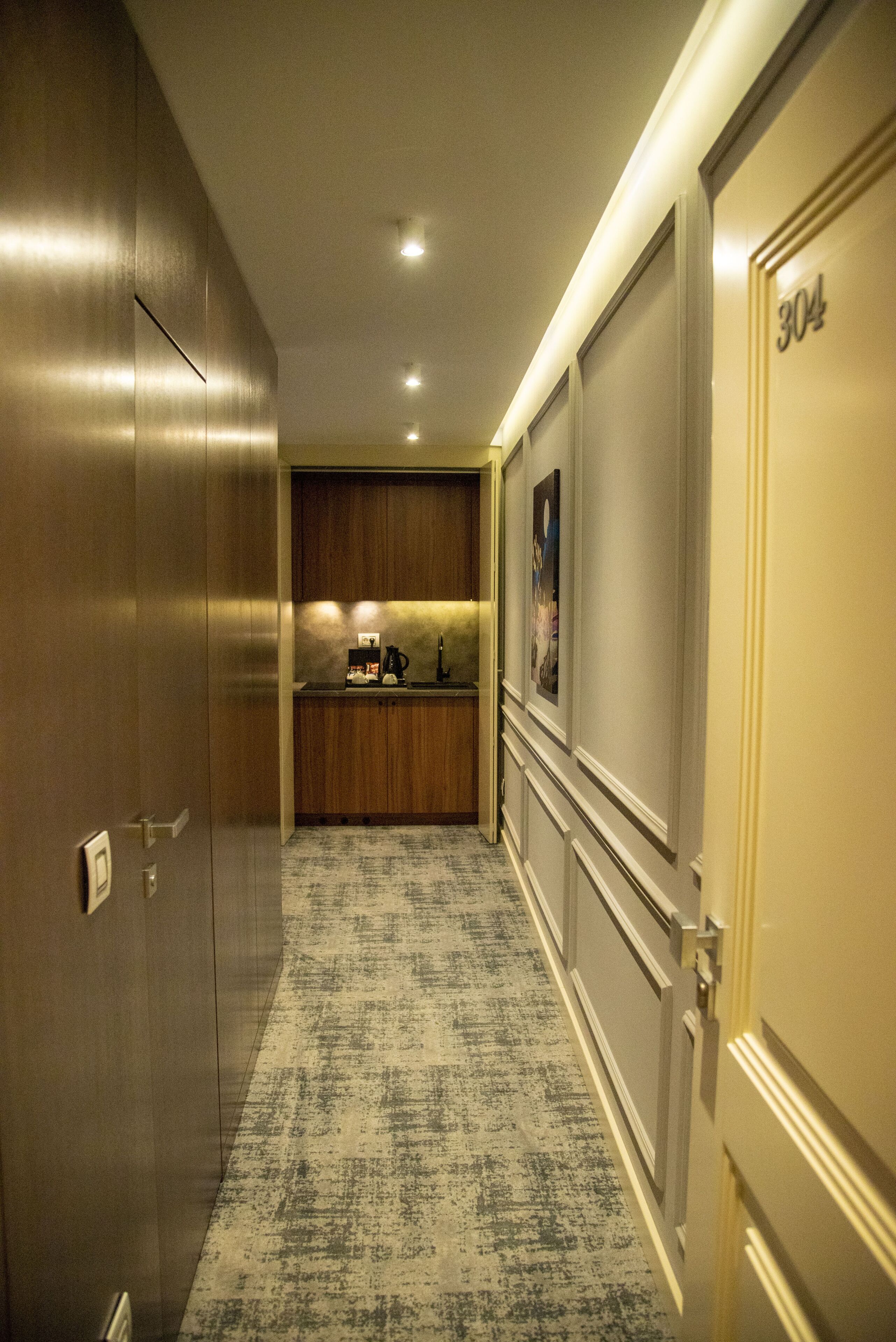 H41 Luxury Suites