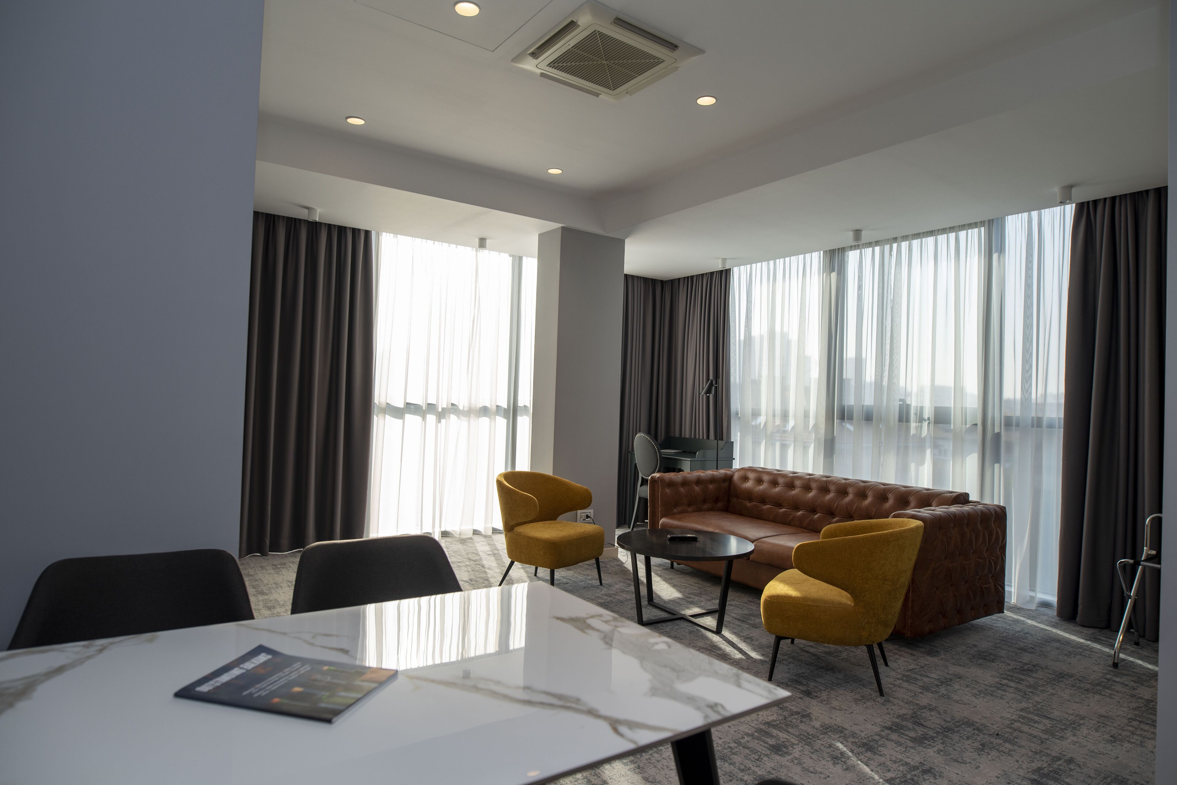 H41 Luxury Suites