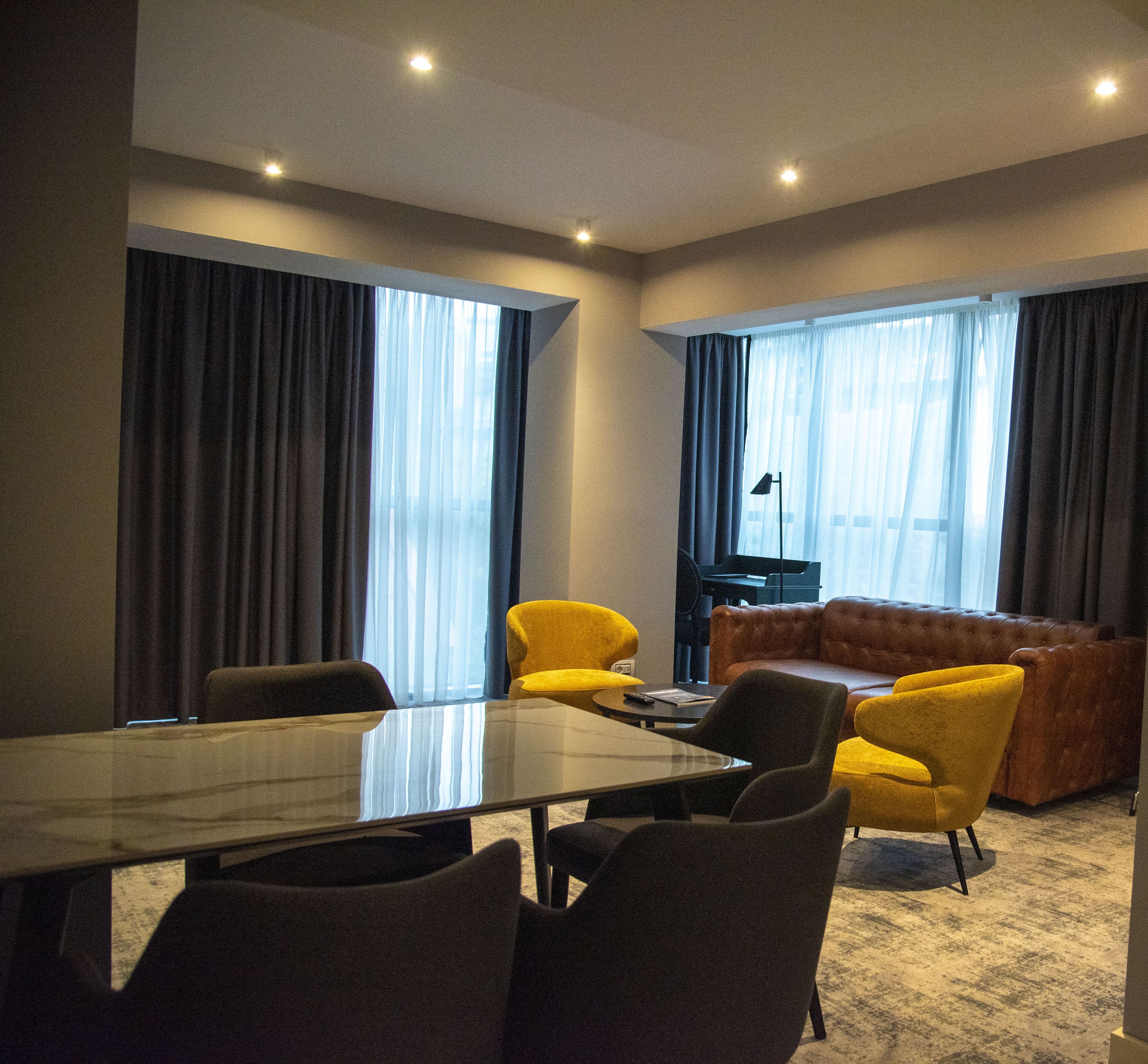 H41 Luxury Suites