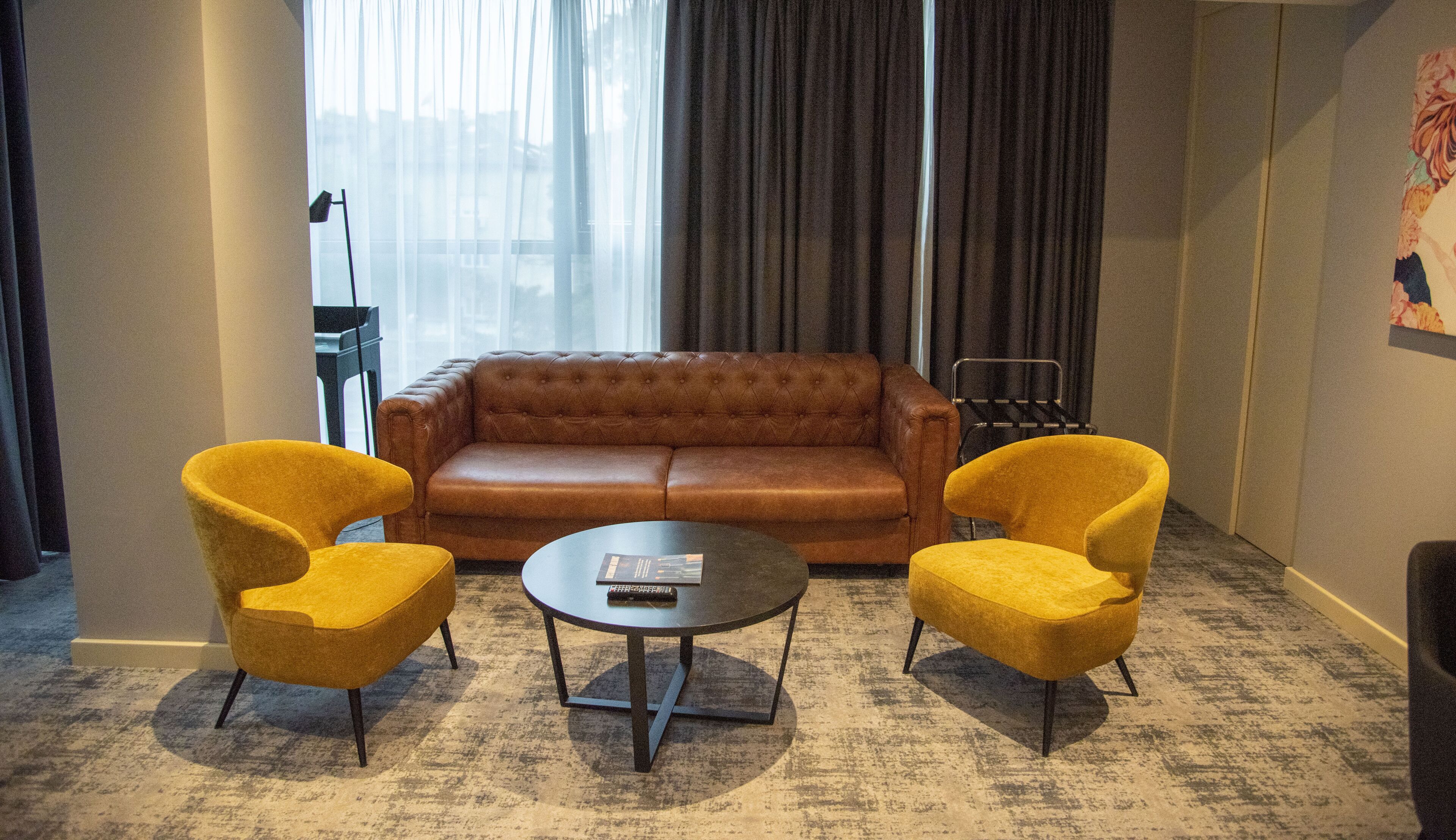 H41 Luxury Suites
