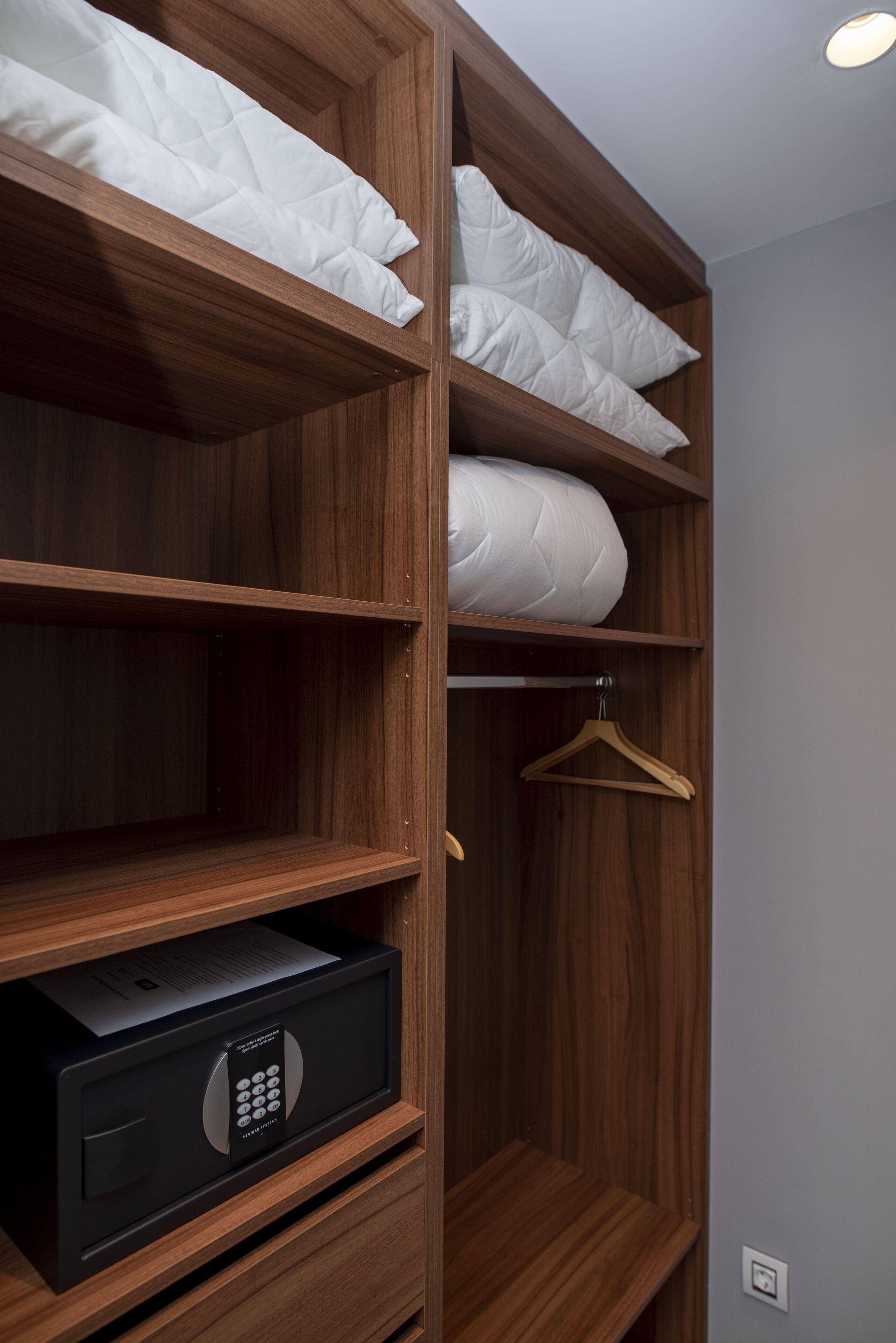 H41 Luxury Suites