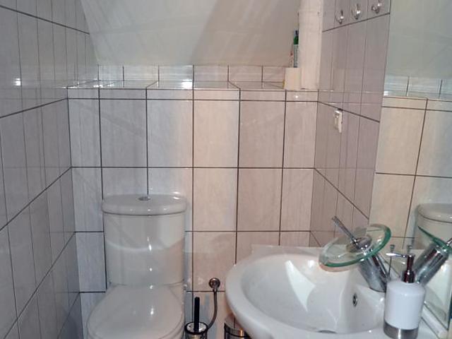 Hostel 51