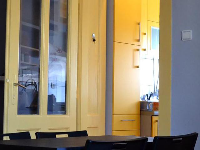 Hostel 51