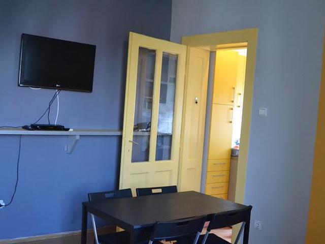 Hostel 51