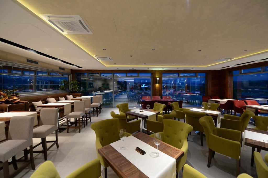 Hotel Hedonic