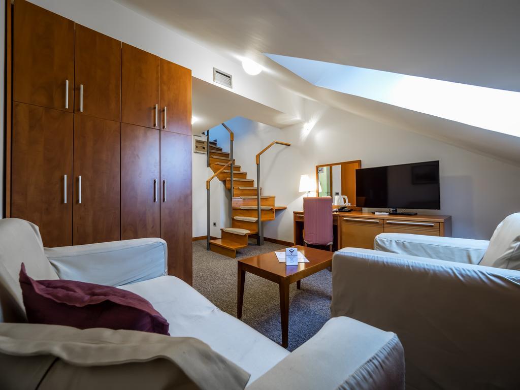 Hotel LePetit Piaf