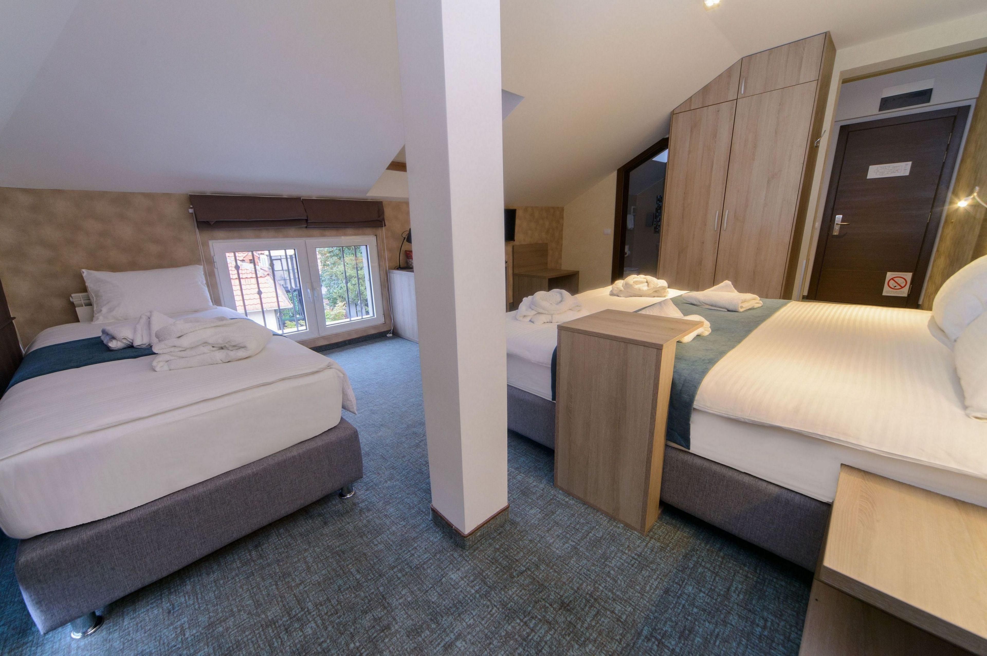 Hotel Mint