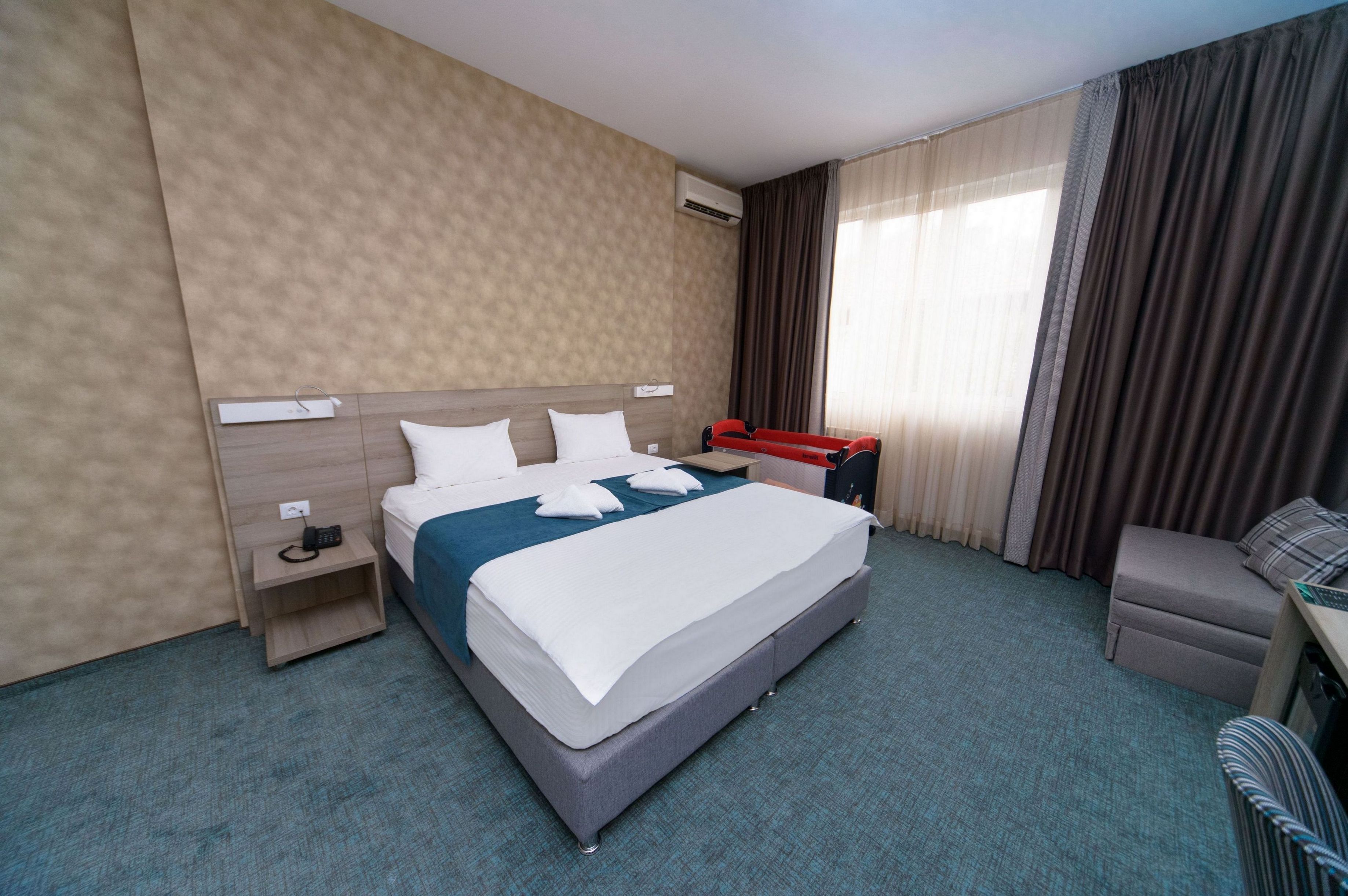 Hotel Mint