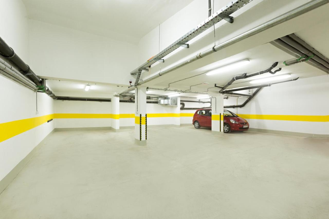 Hotel Tesla Smart Stay