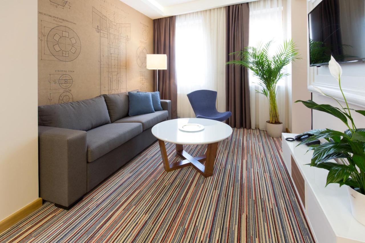 Hotel Tesla Smart Stay