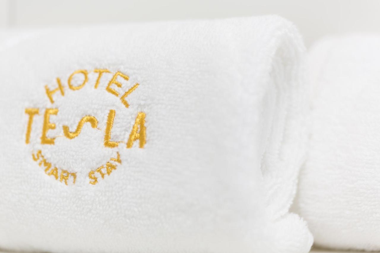 Hotel Tesla Smart Stay
