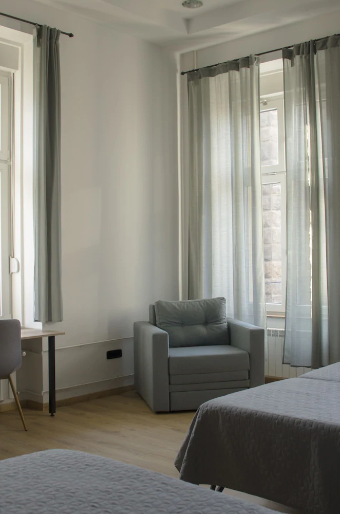 K43 Rooms And Apartments