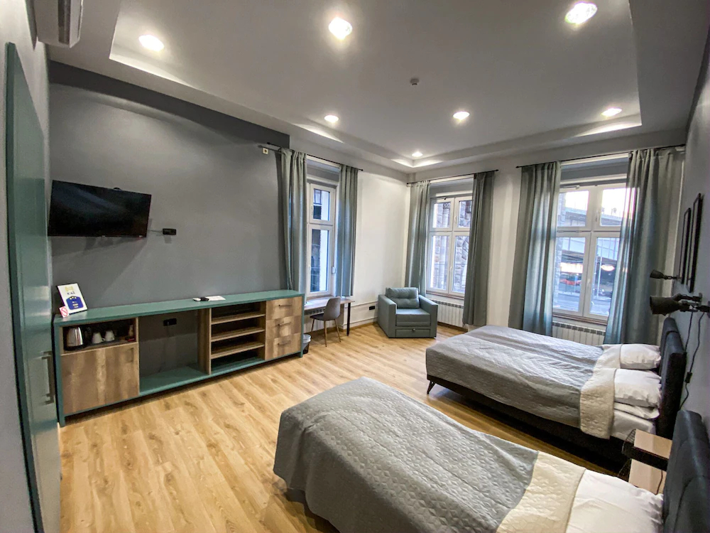 K43 Rooms And Apartments