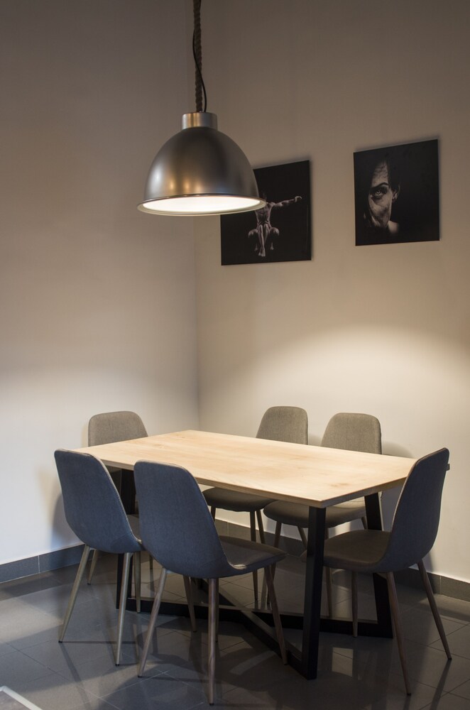 K43 Rooms And Apartments