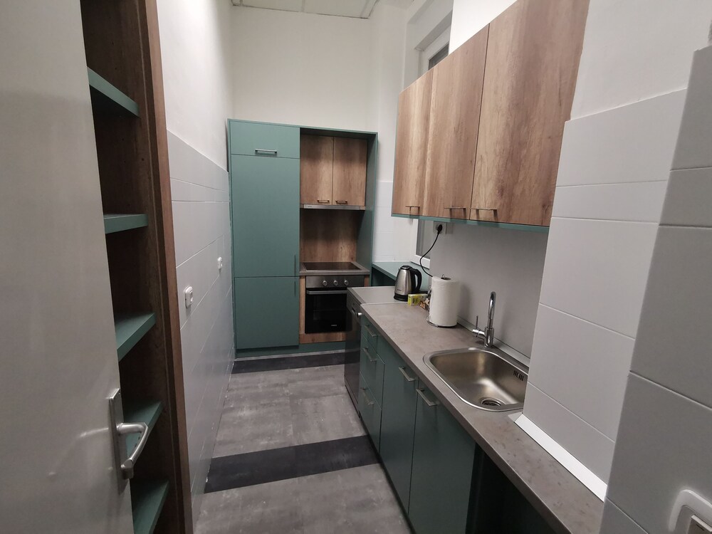K43 Rooms And Apartments