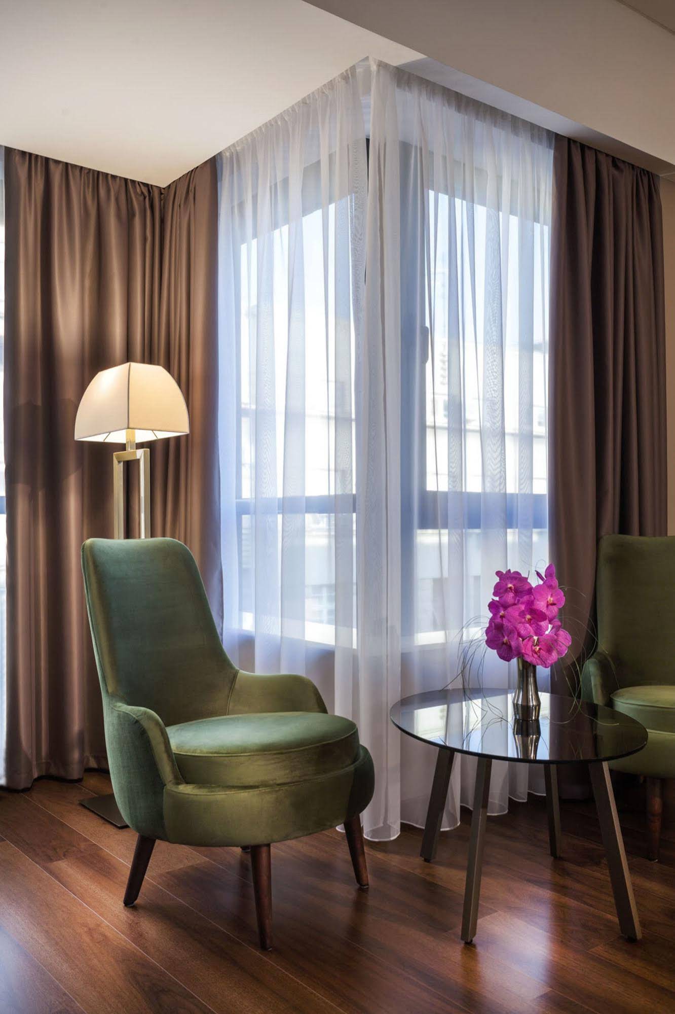Saint Ten Hotel