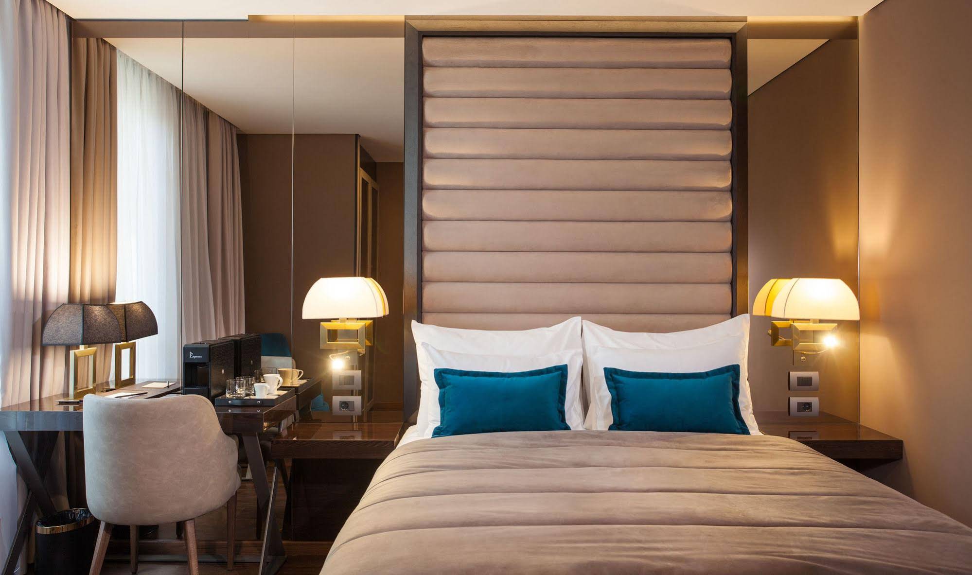 Saint Ten Hotel