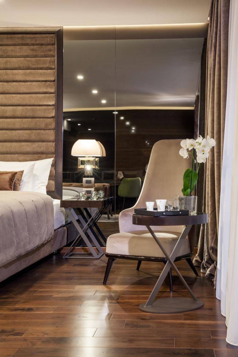 Saint Ten Hotel