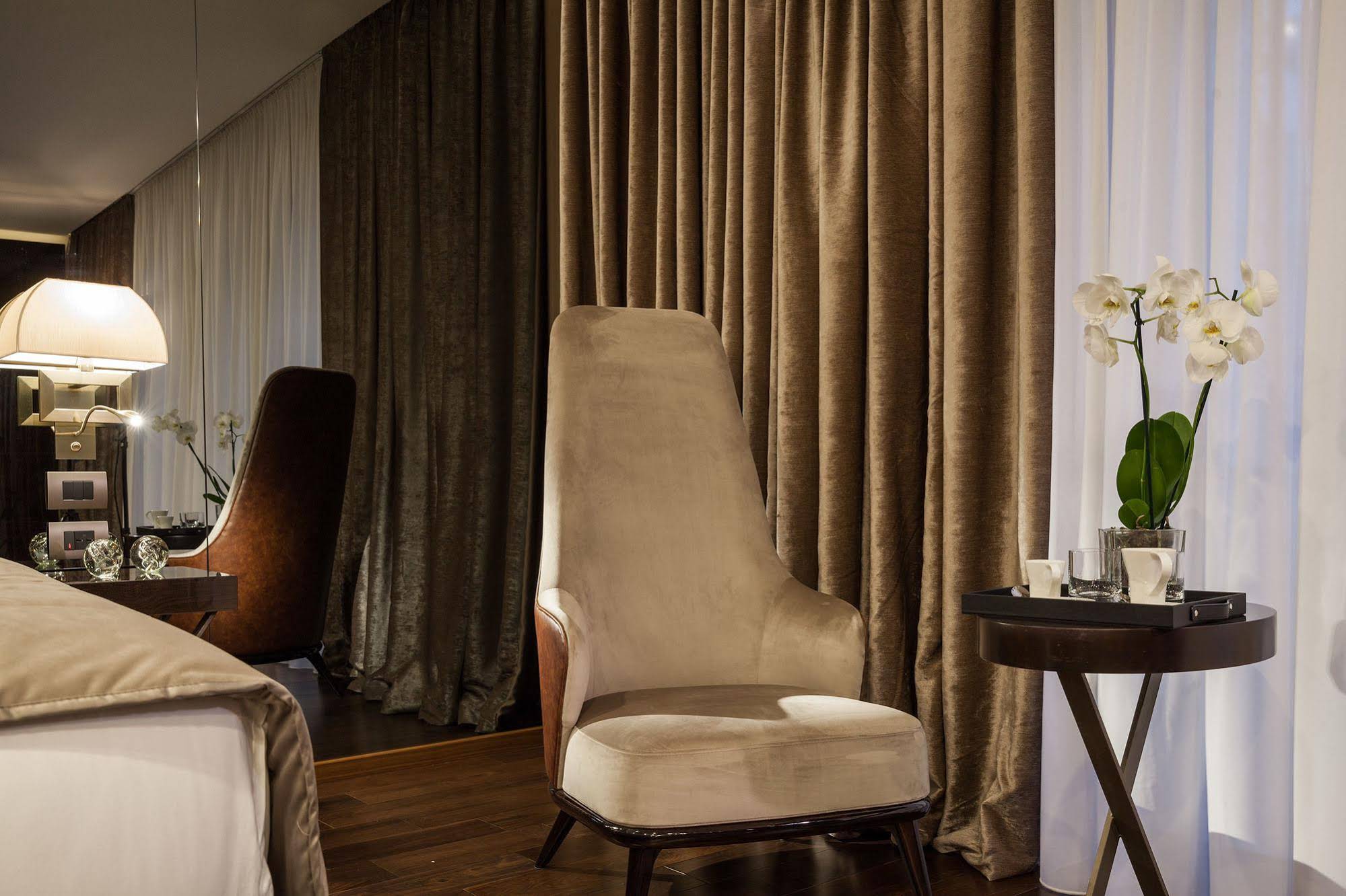 Saint Ten Hotel