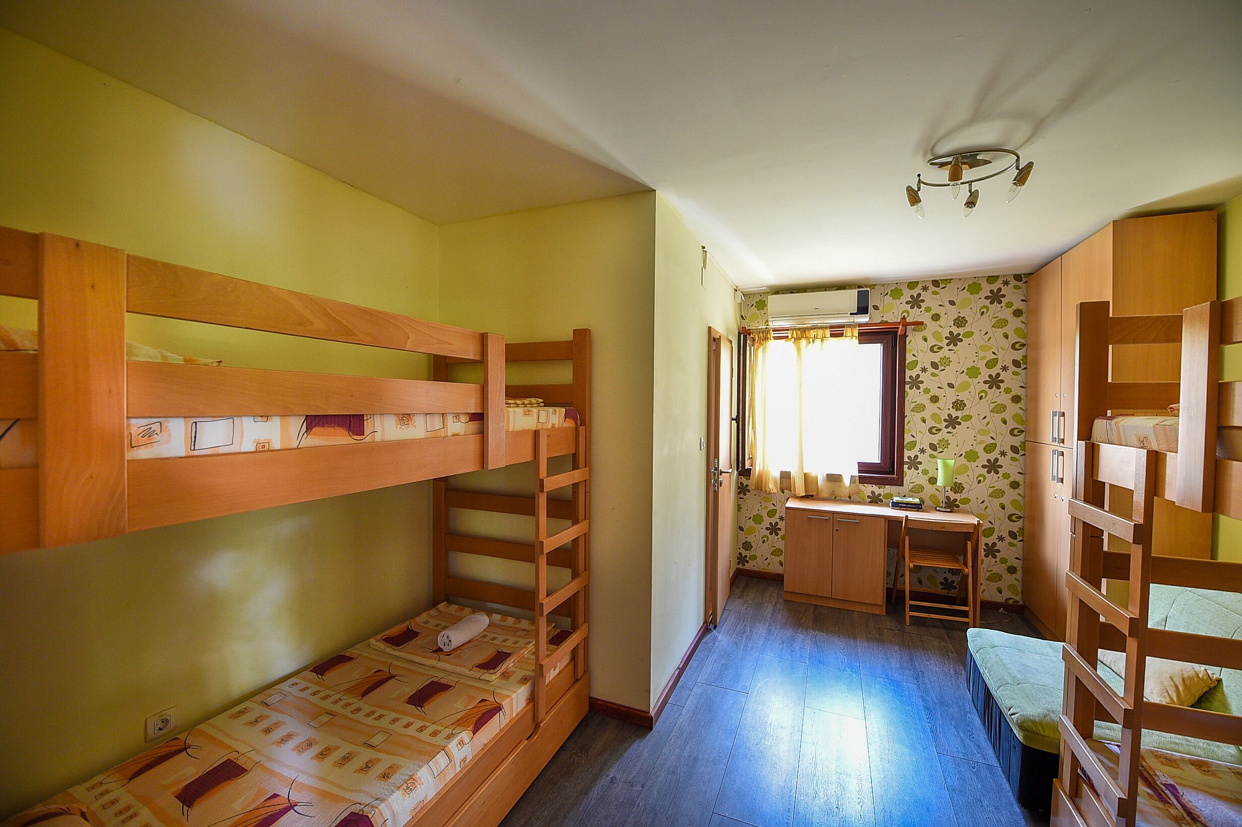 San Art Floating Hostel