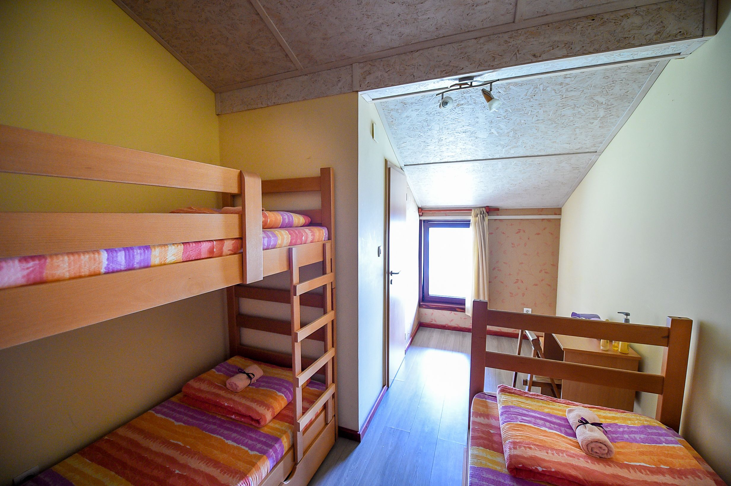 San Art Floating Hostel