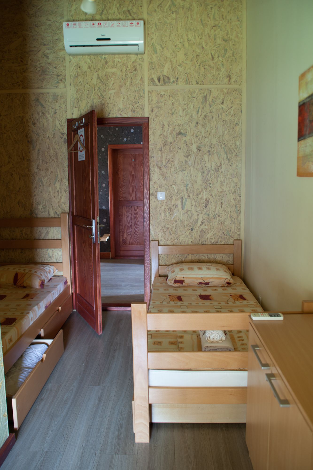 San Art Floating Hostel