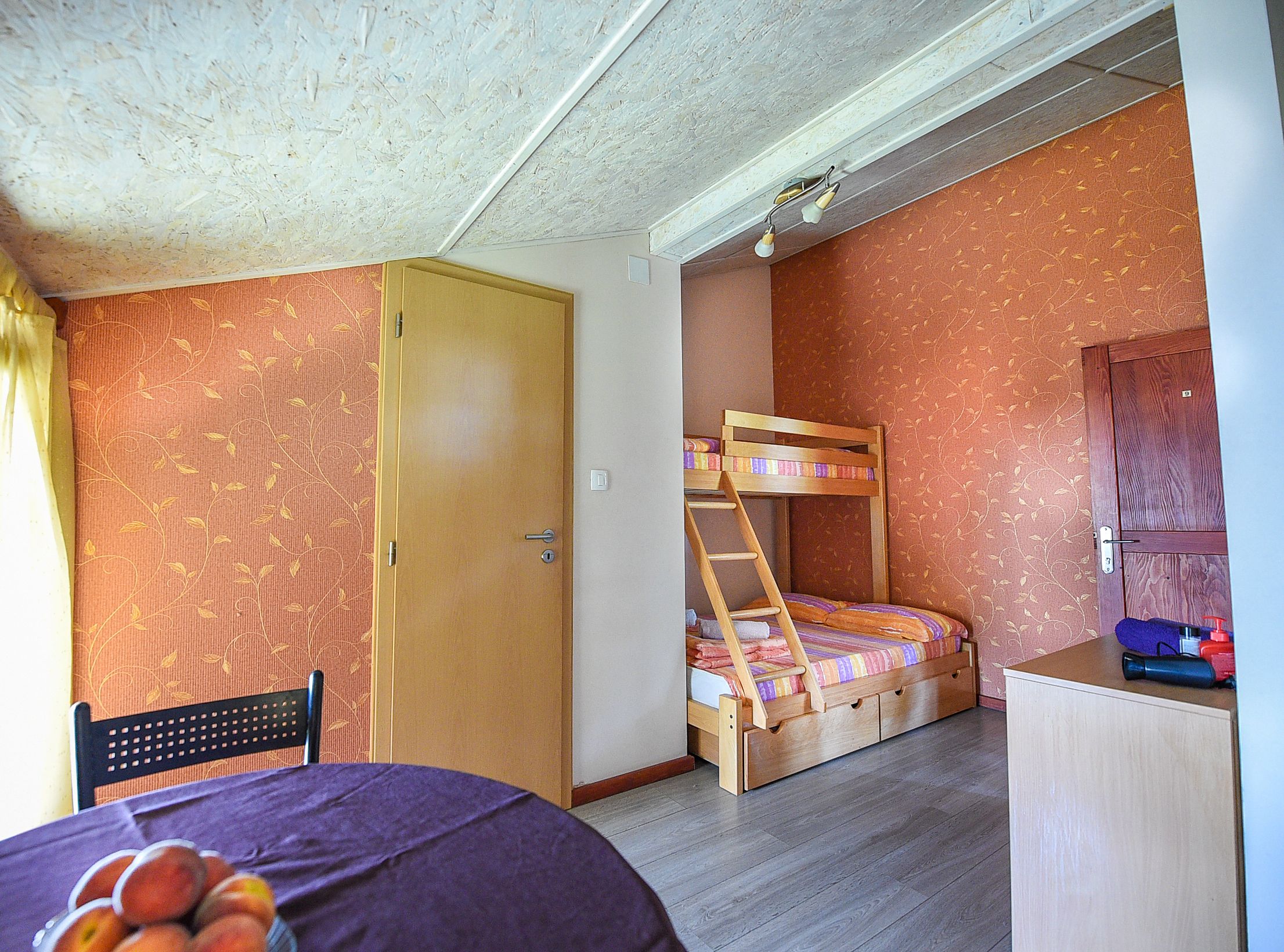 San Art Floating Hostel