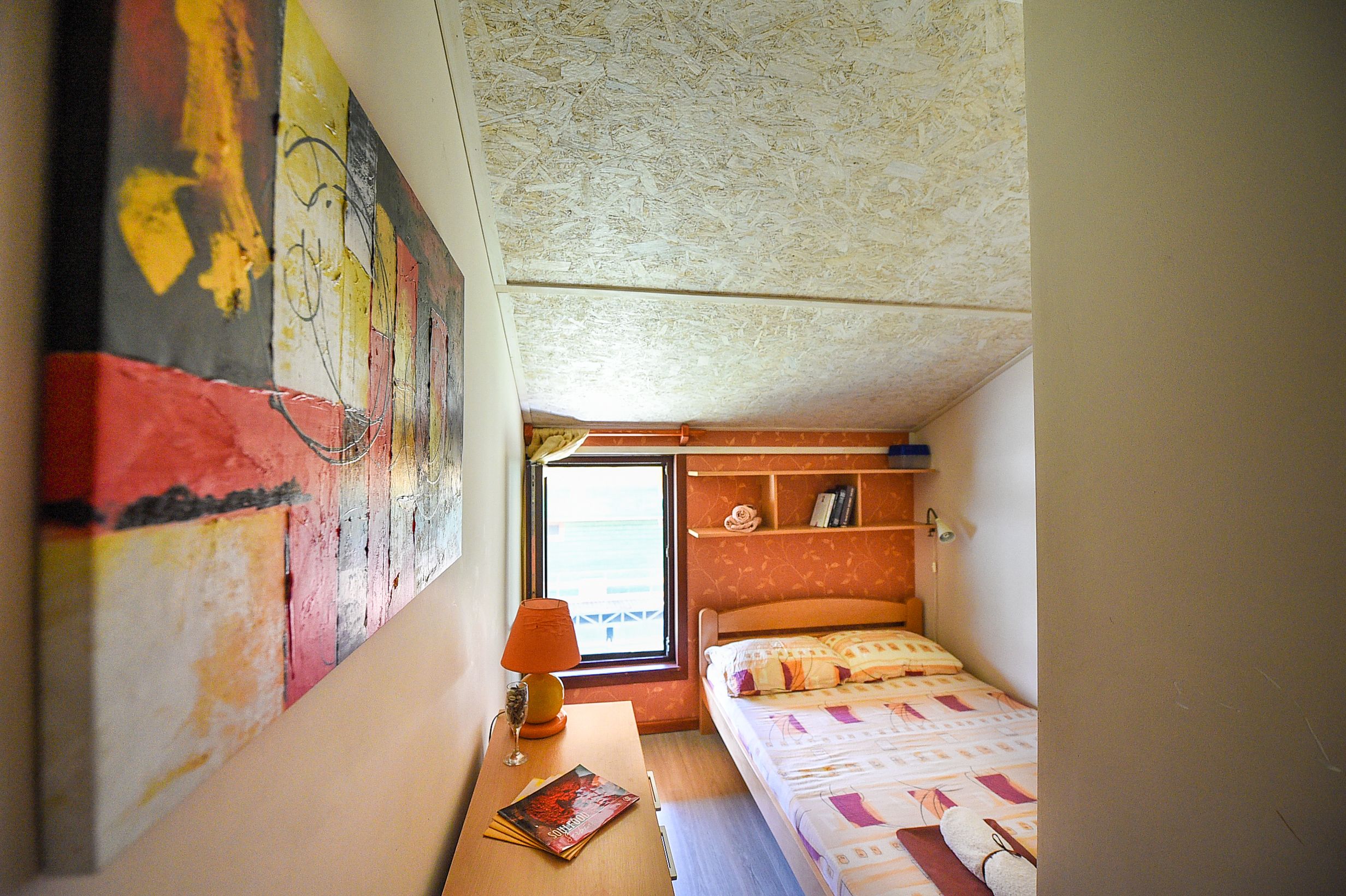San Art Floating Hostel