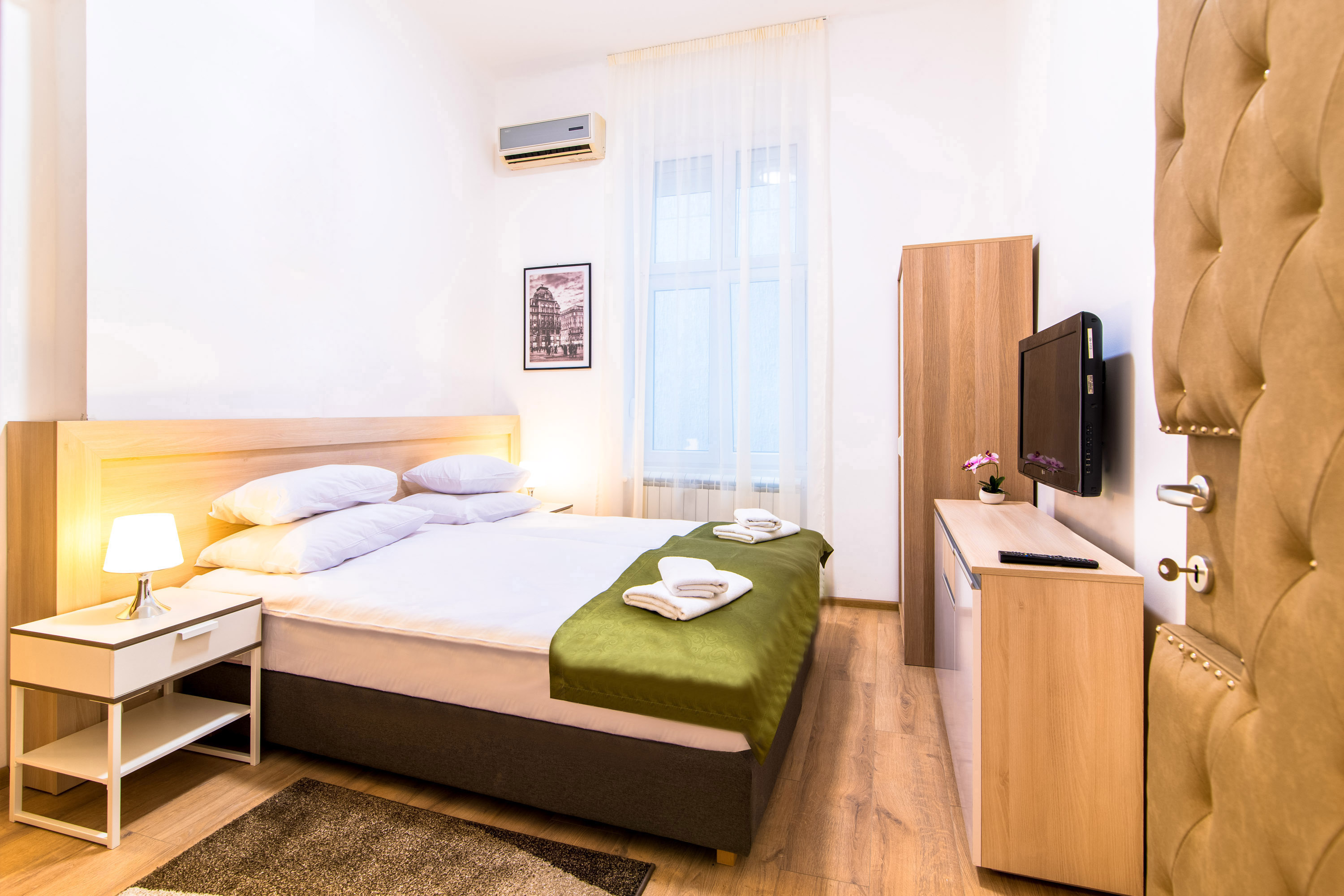 Top Central Apartments 1