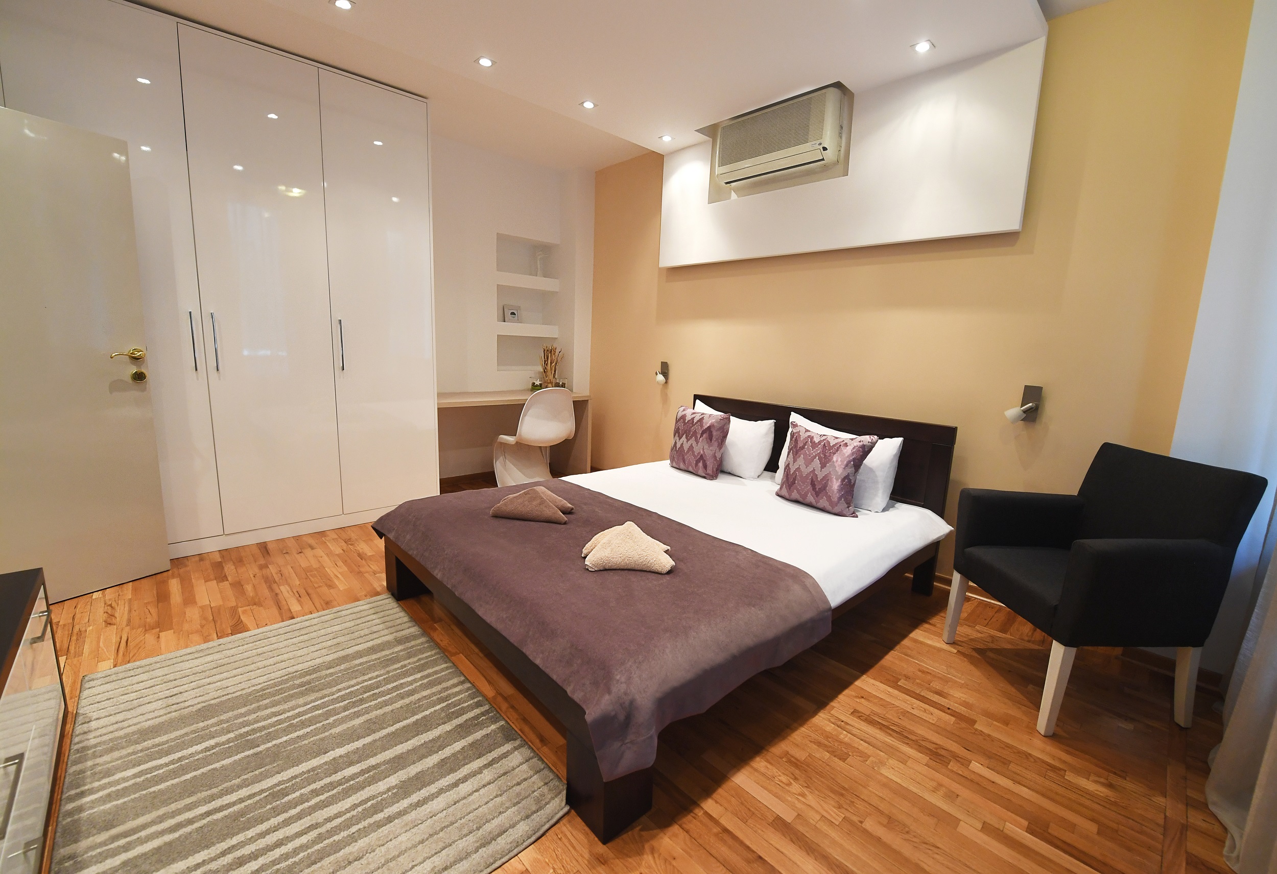 Top Central Apartments 2