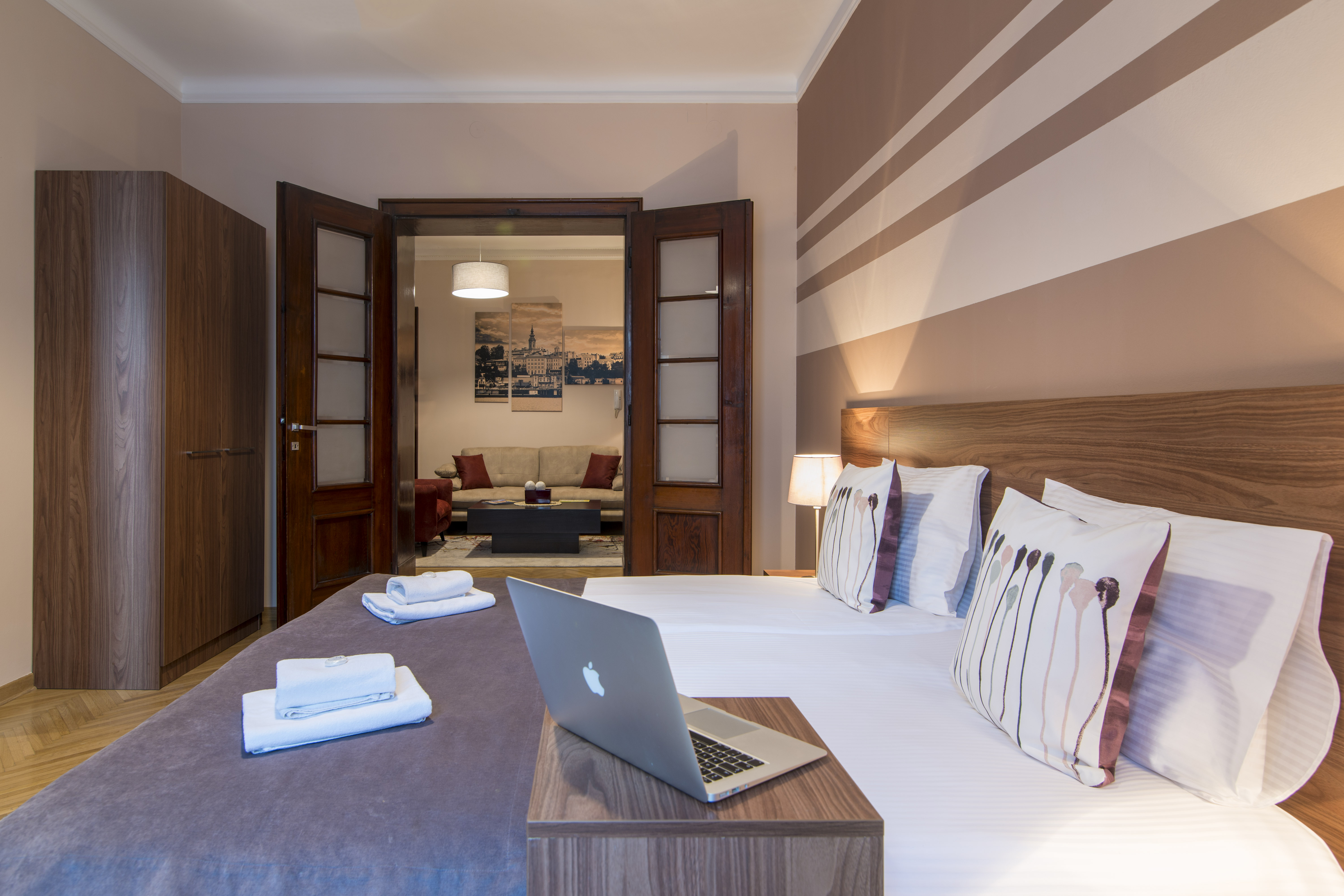 Top Central Apartments 3