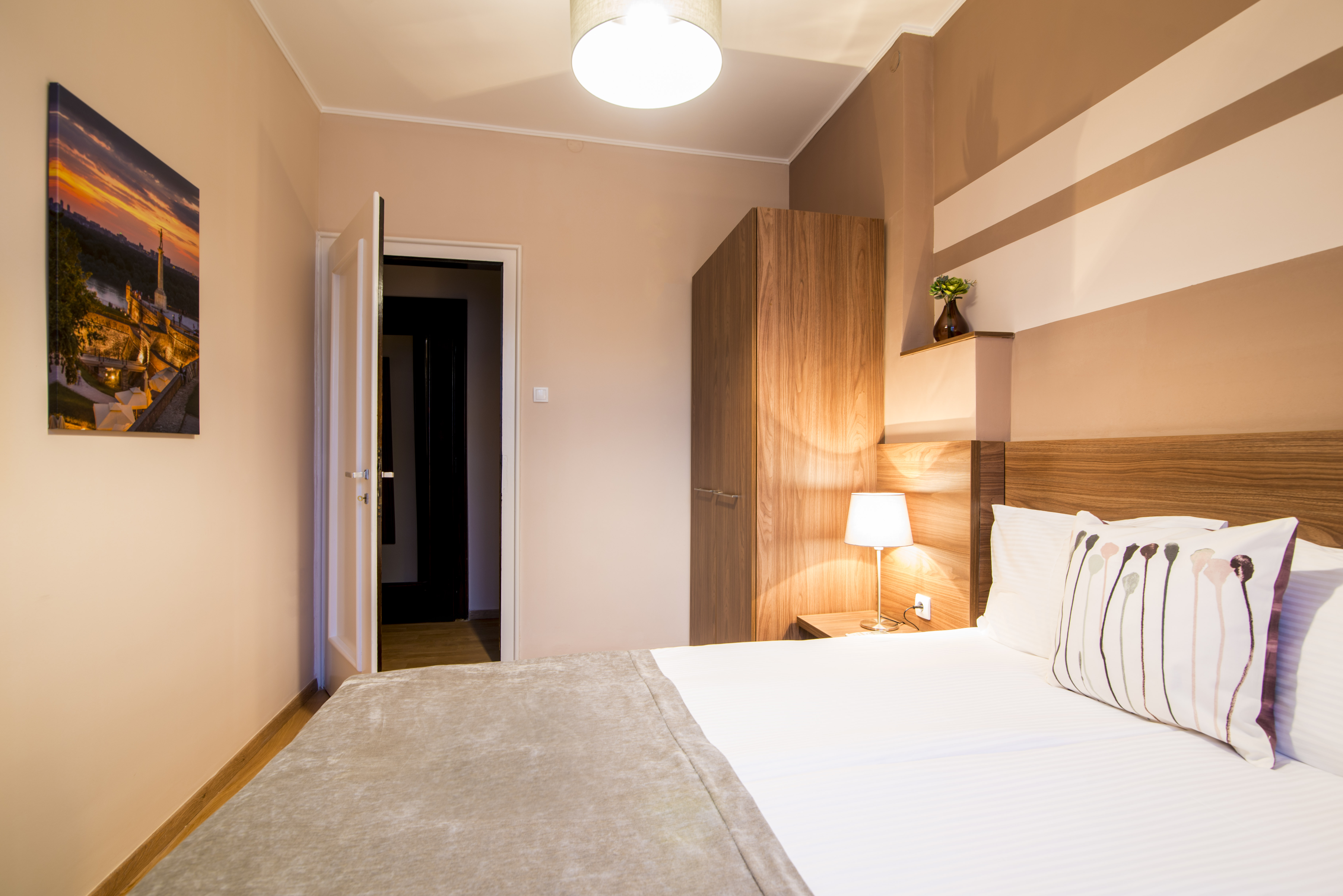 Top Central Apartments 3