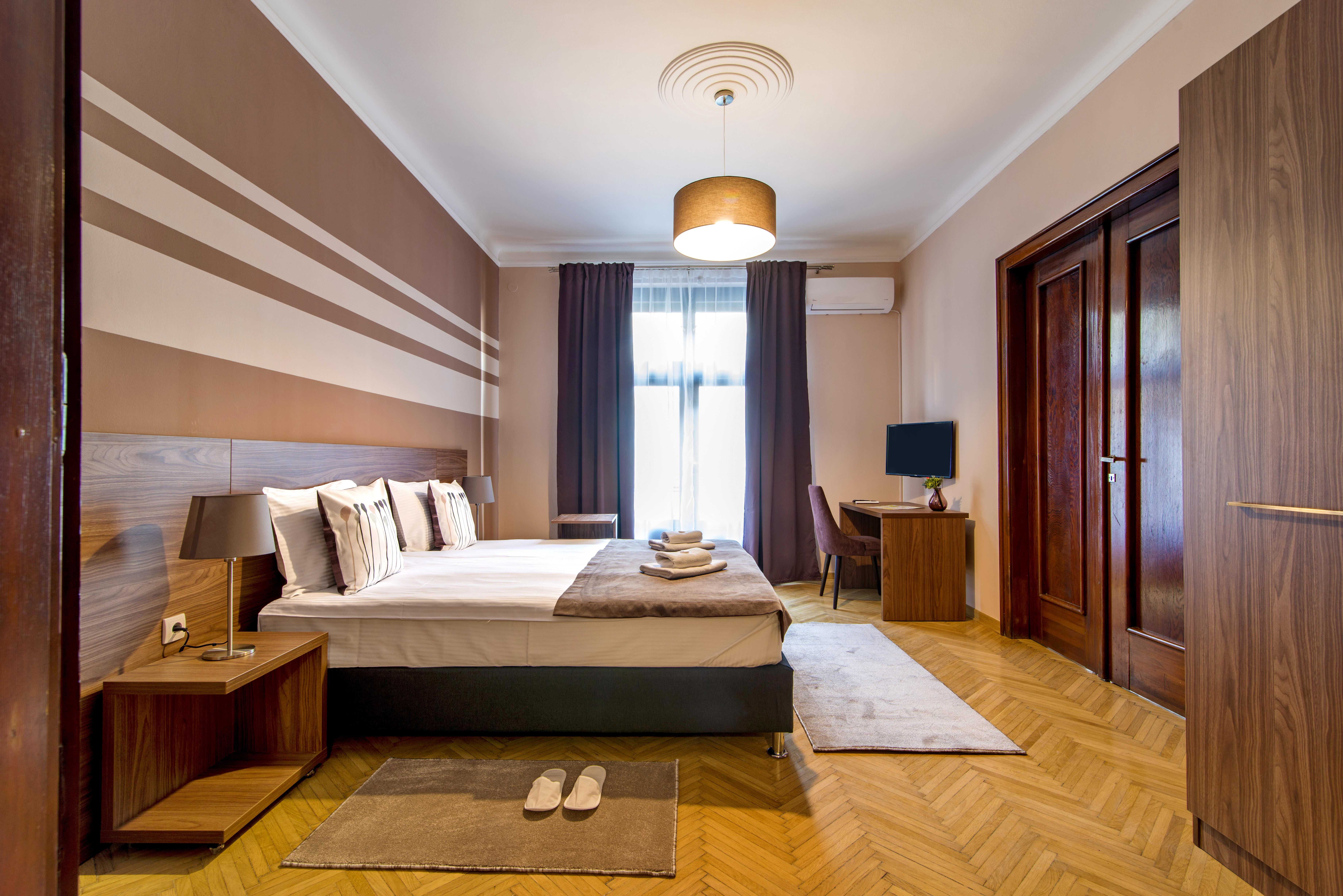 Top Central Apartments 3