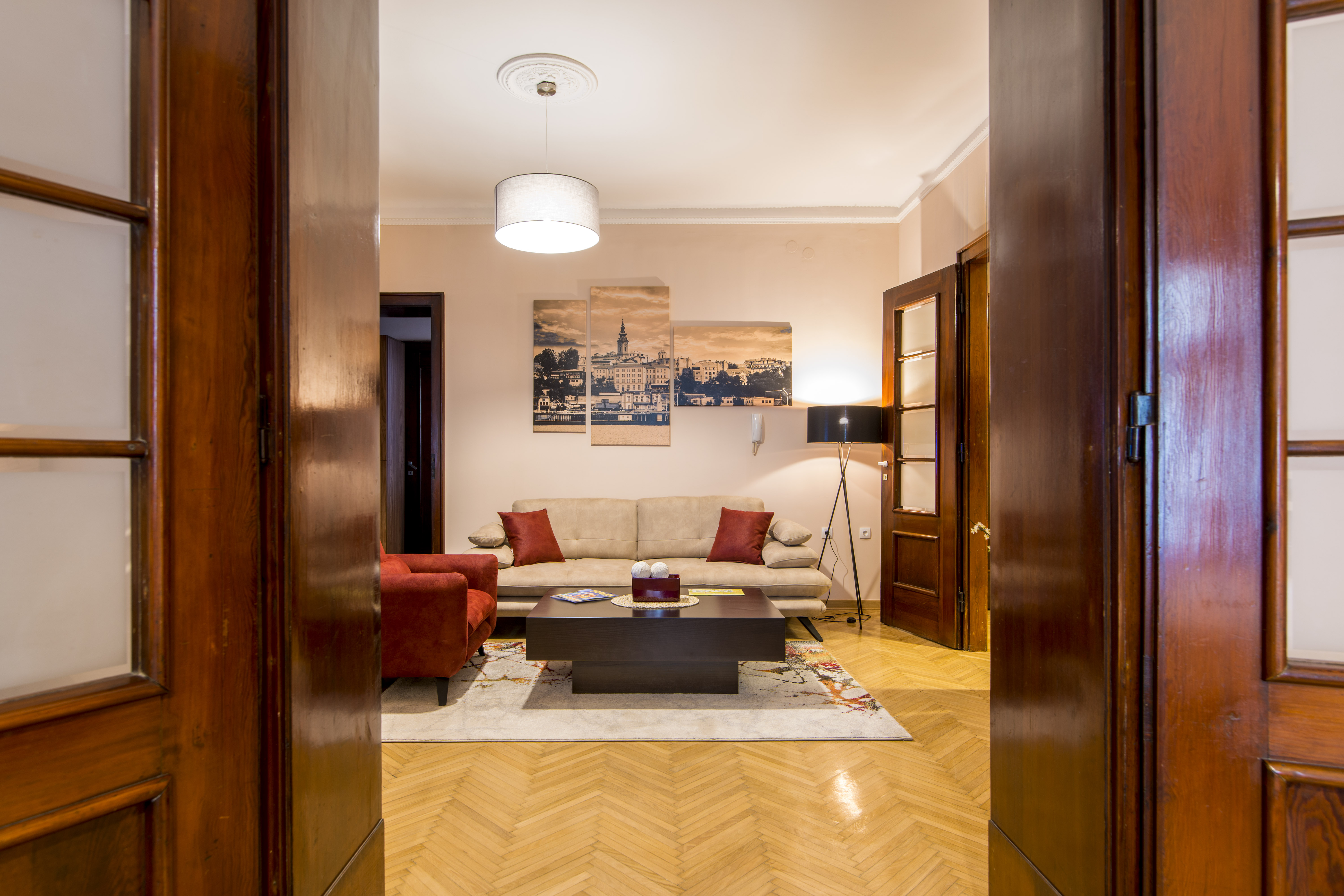 Top Central Apartments 3