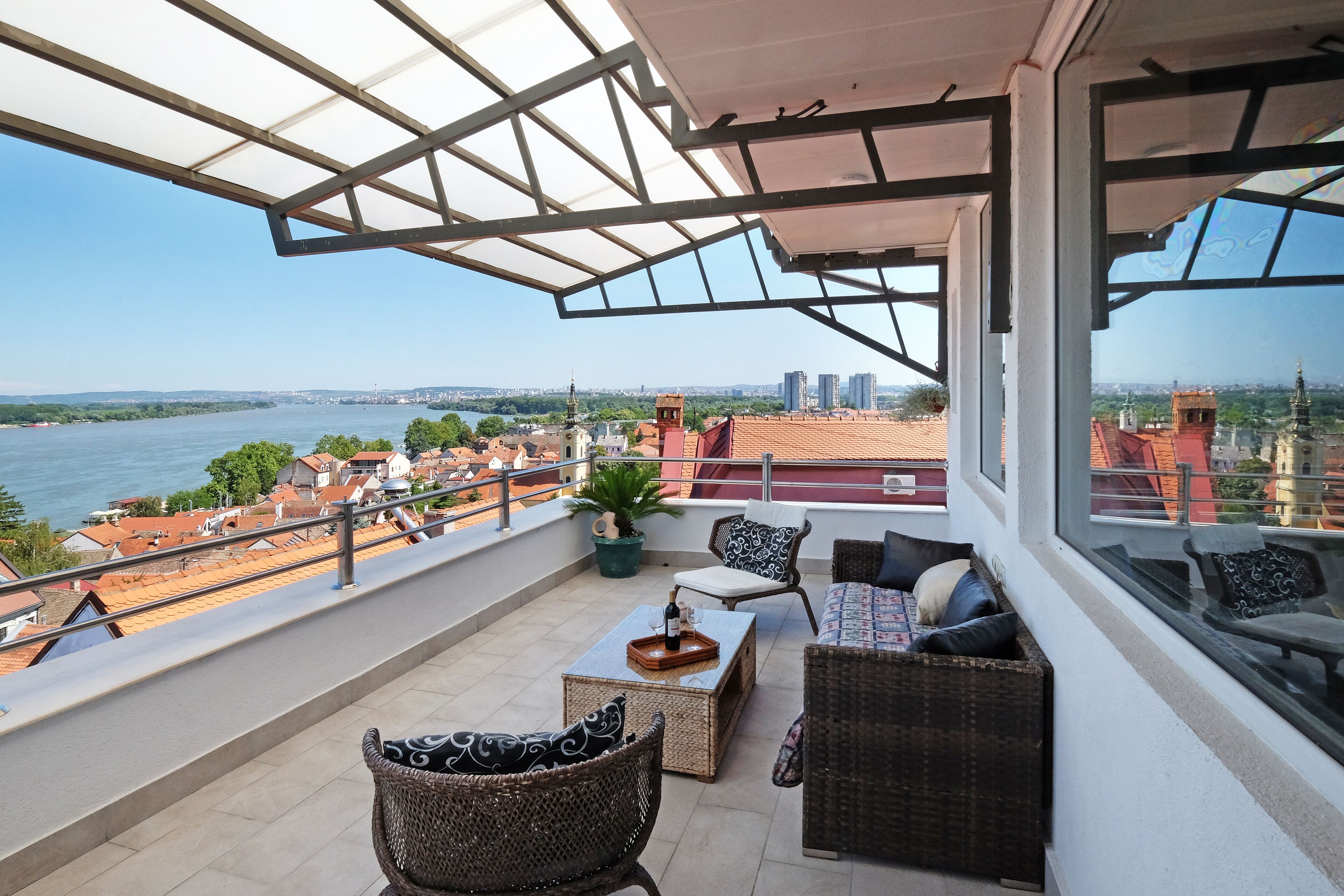 Villa Tower Gardos
