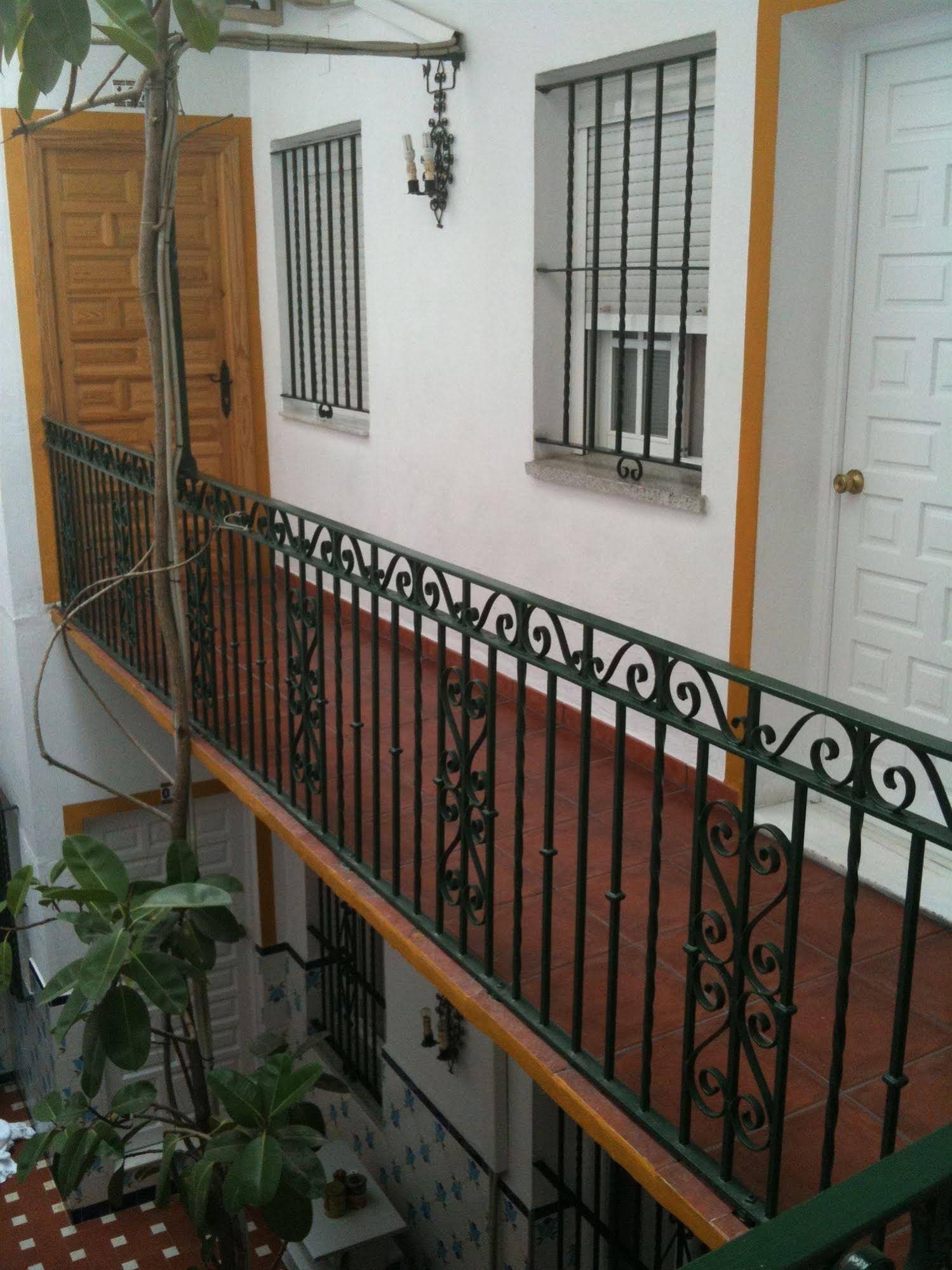Hostal Atenas