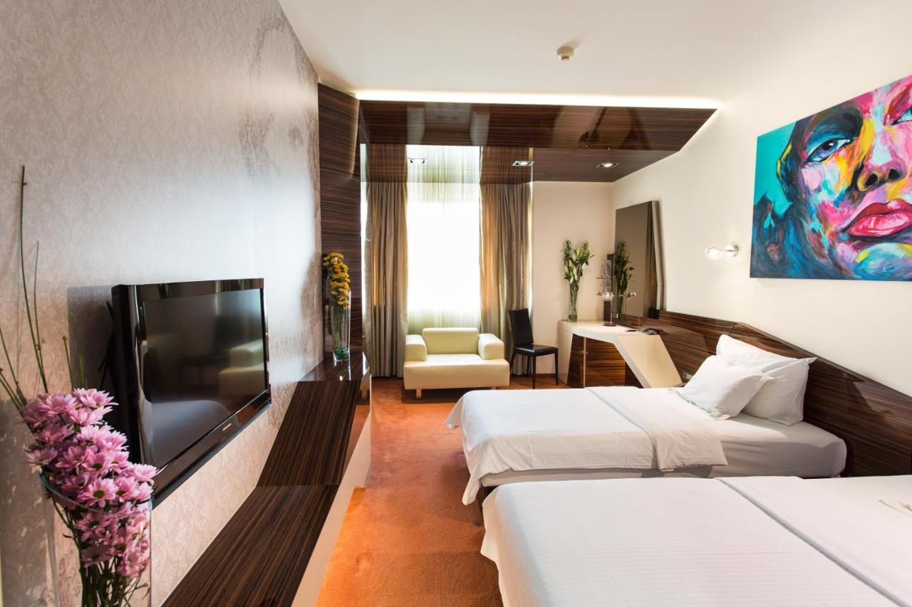 Best Western My Place Hotel
