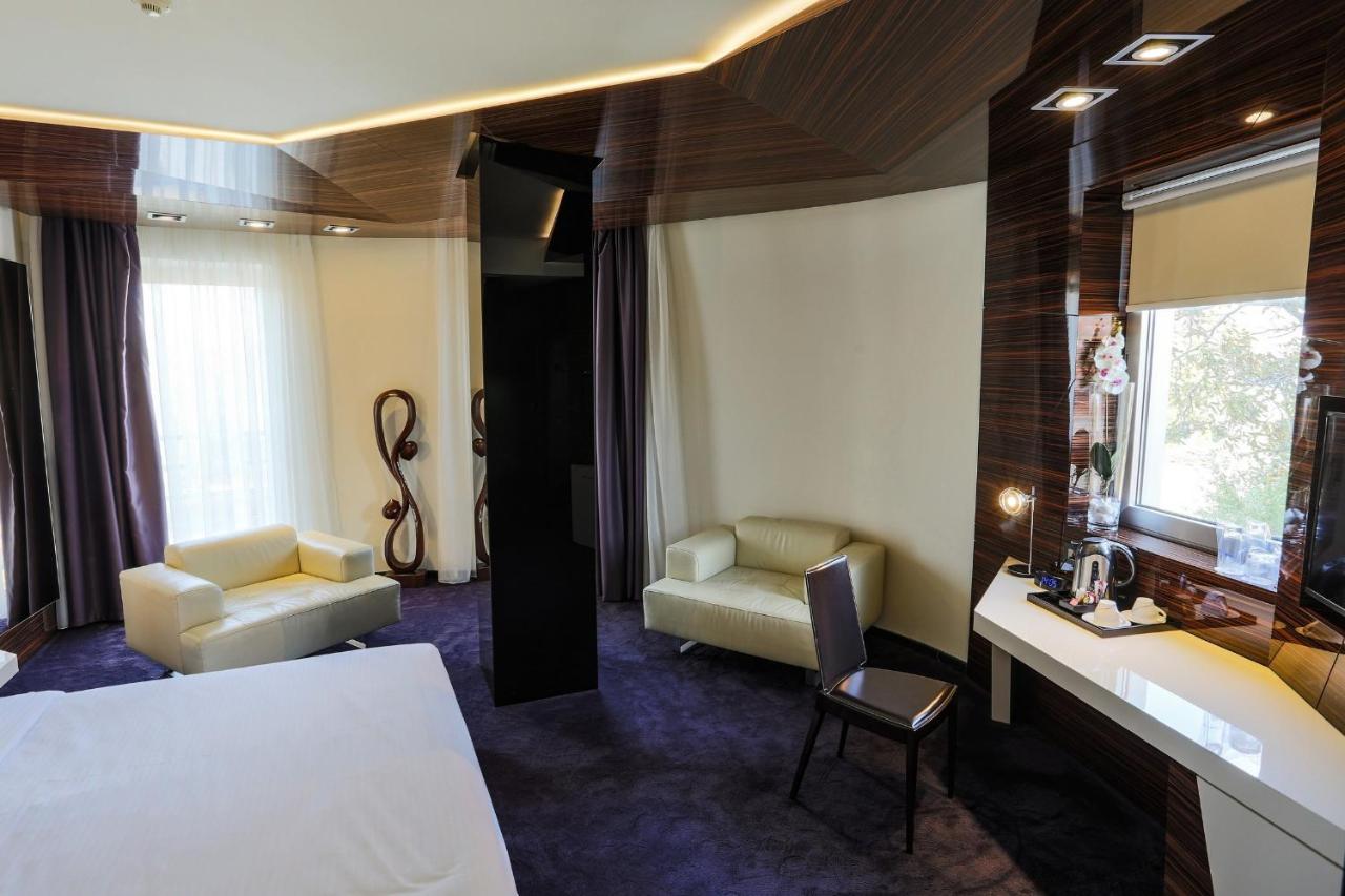 Best Western My Place Hotel