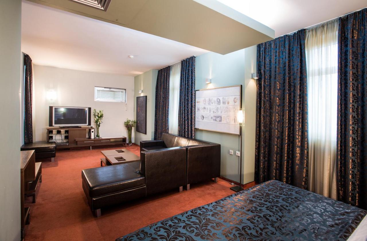 Best Western My Place Hotel
