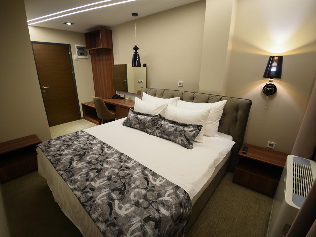 Hotel Ideo Lux