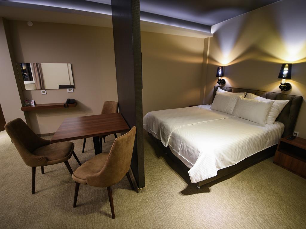 Hotel Ideo Lux