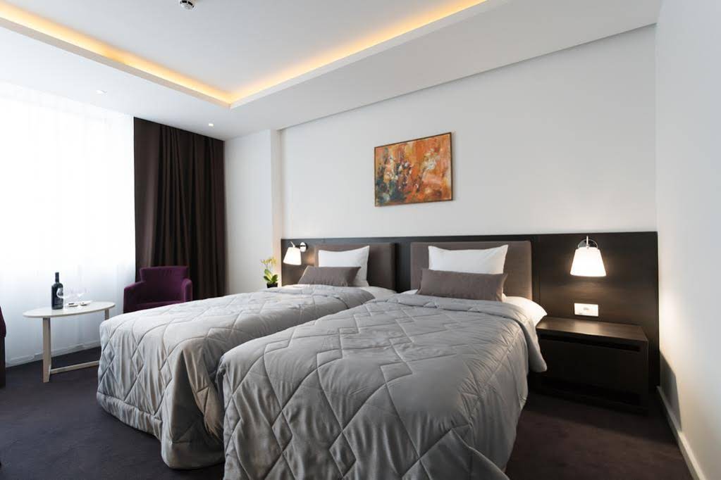 New City Hotel & Restaurant